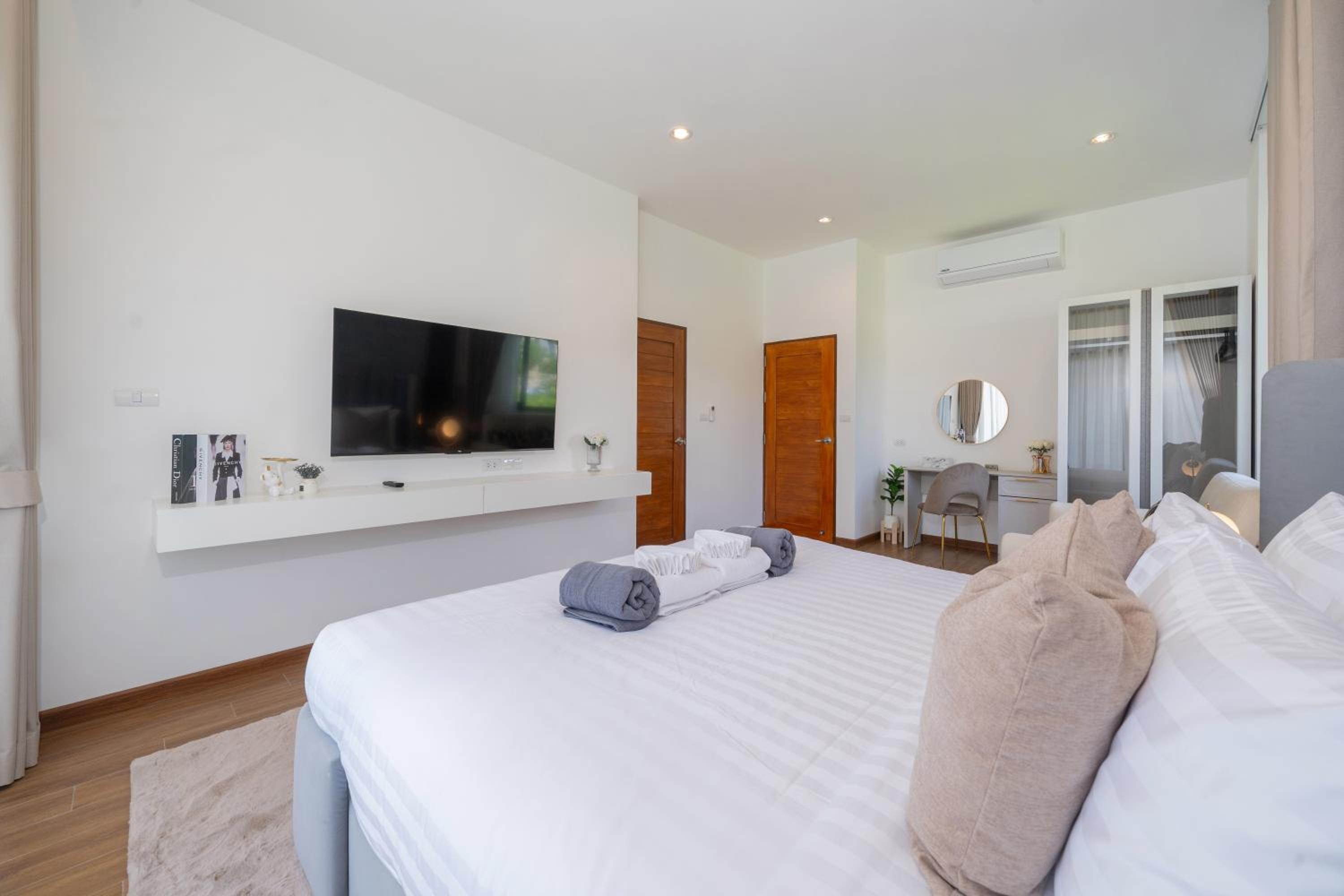 Kamala Sunshine Villa - Goldena Twin
