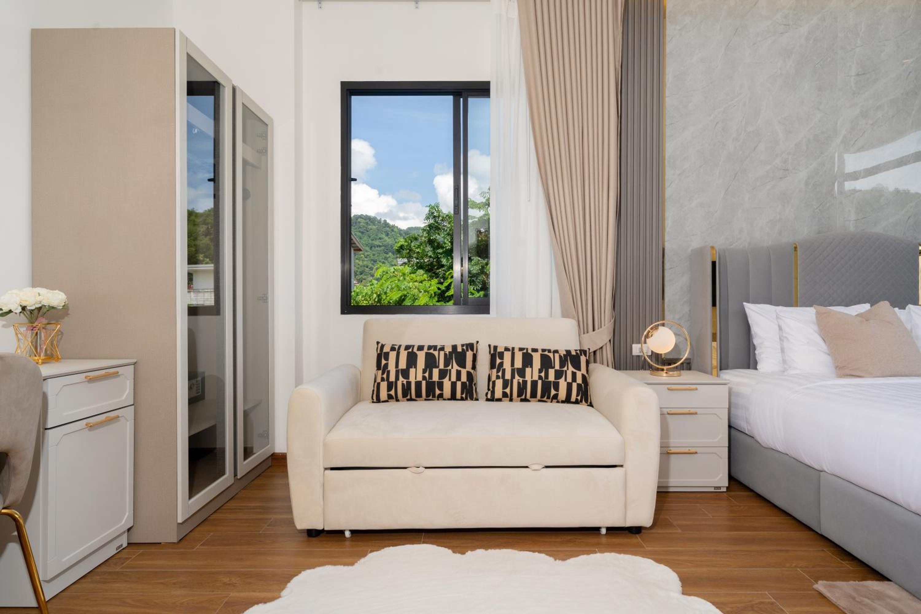 Kamala Sunshine Villa - Goldena Twin