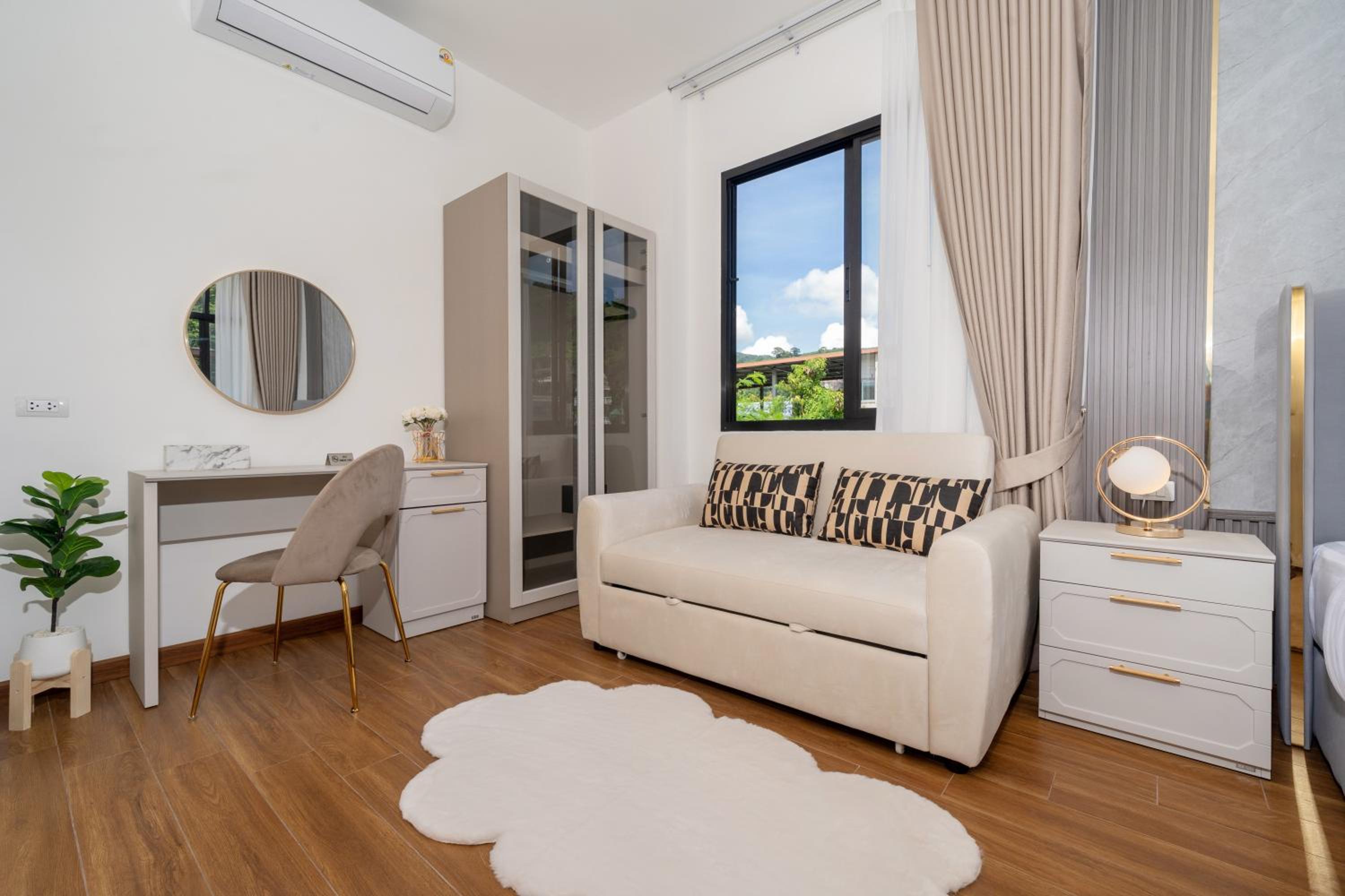 Kamala Sunshine Villa - Goldena Twin