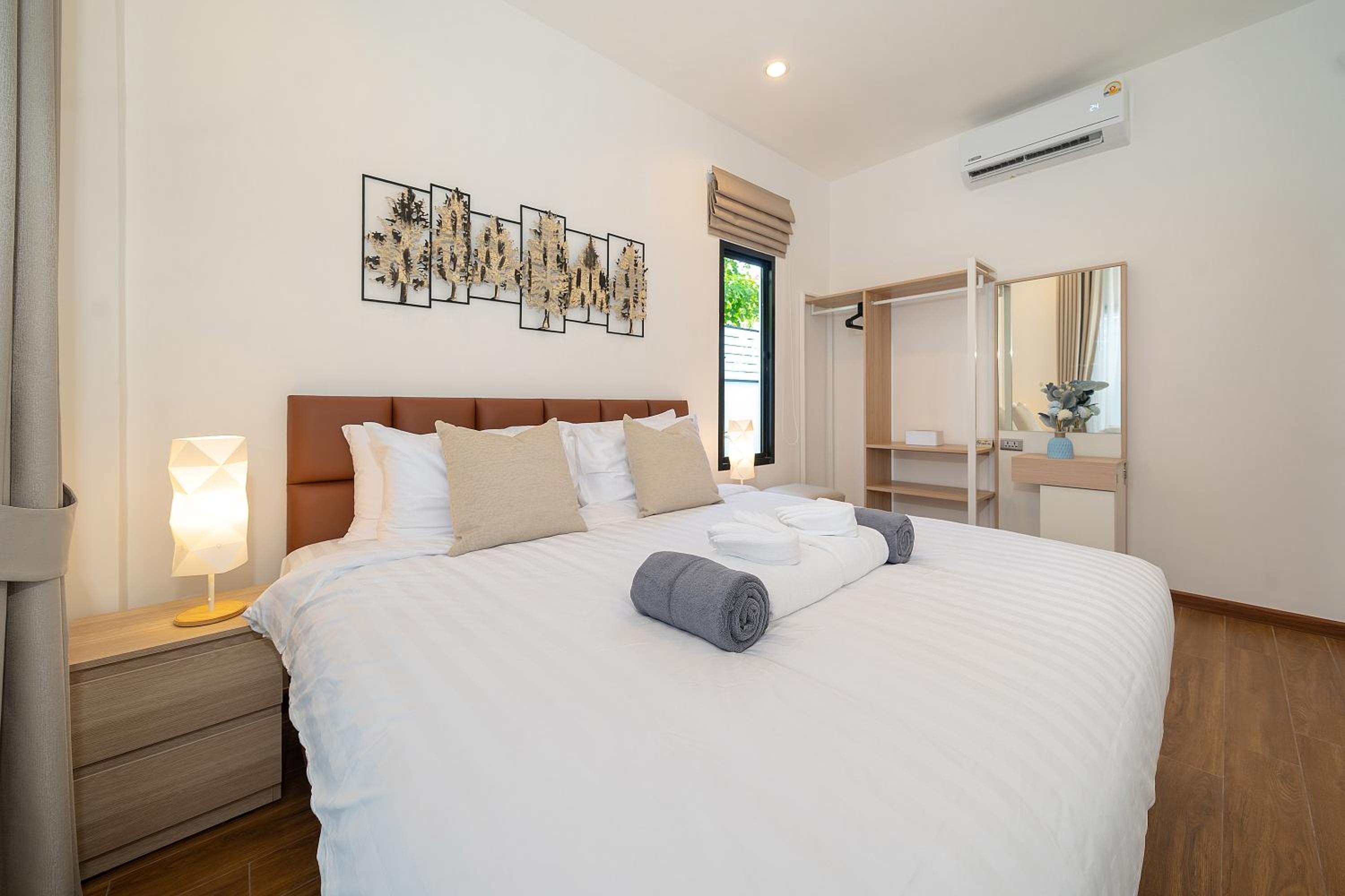Kamala Sunshine Villa - Goldena Twin