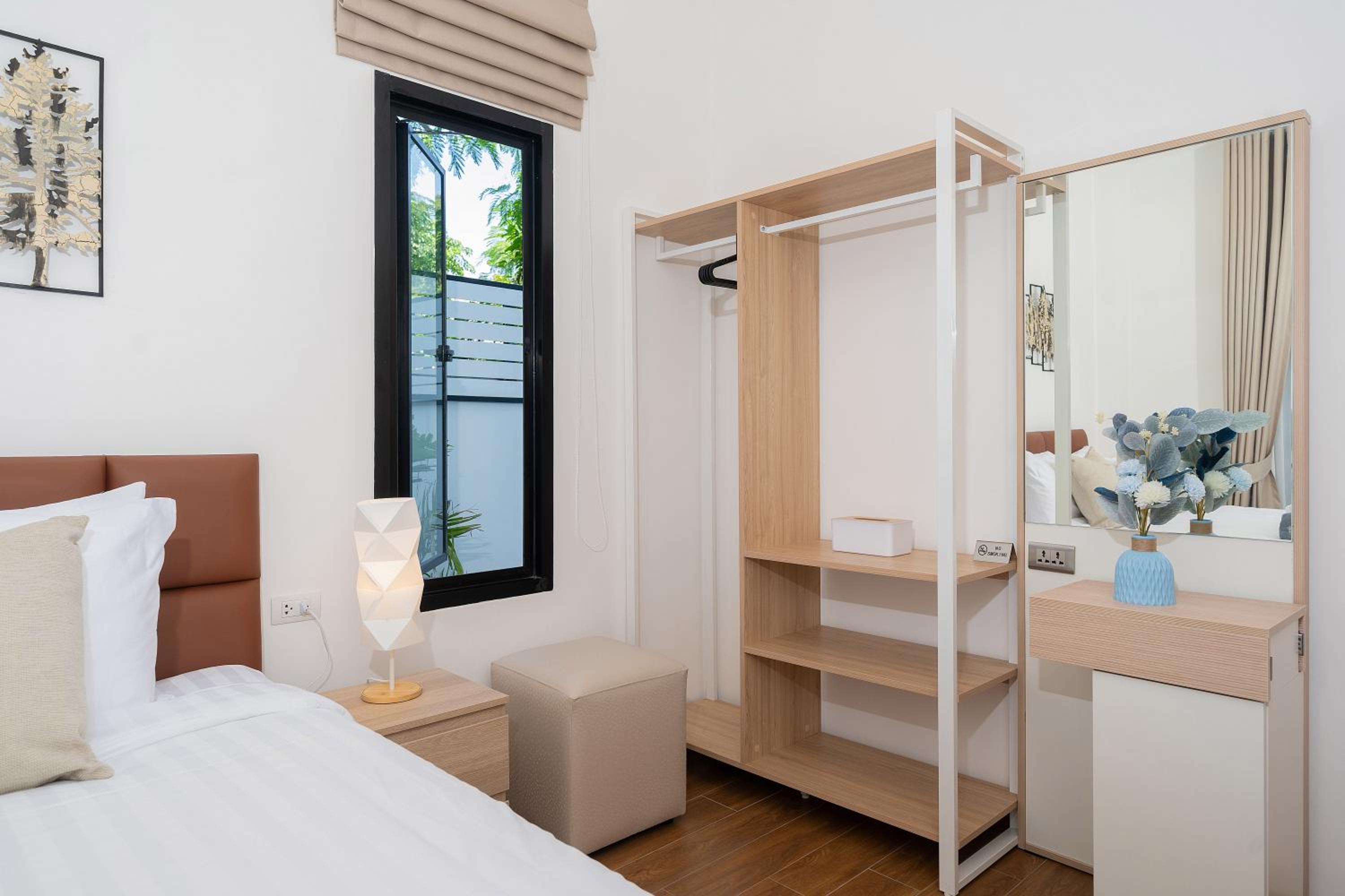 Kamala Sunshine Villa - Goldena Twin