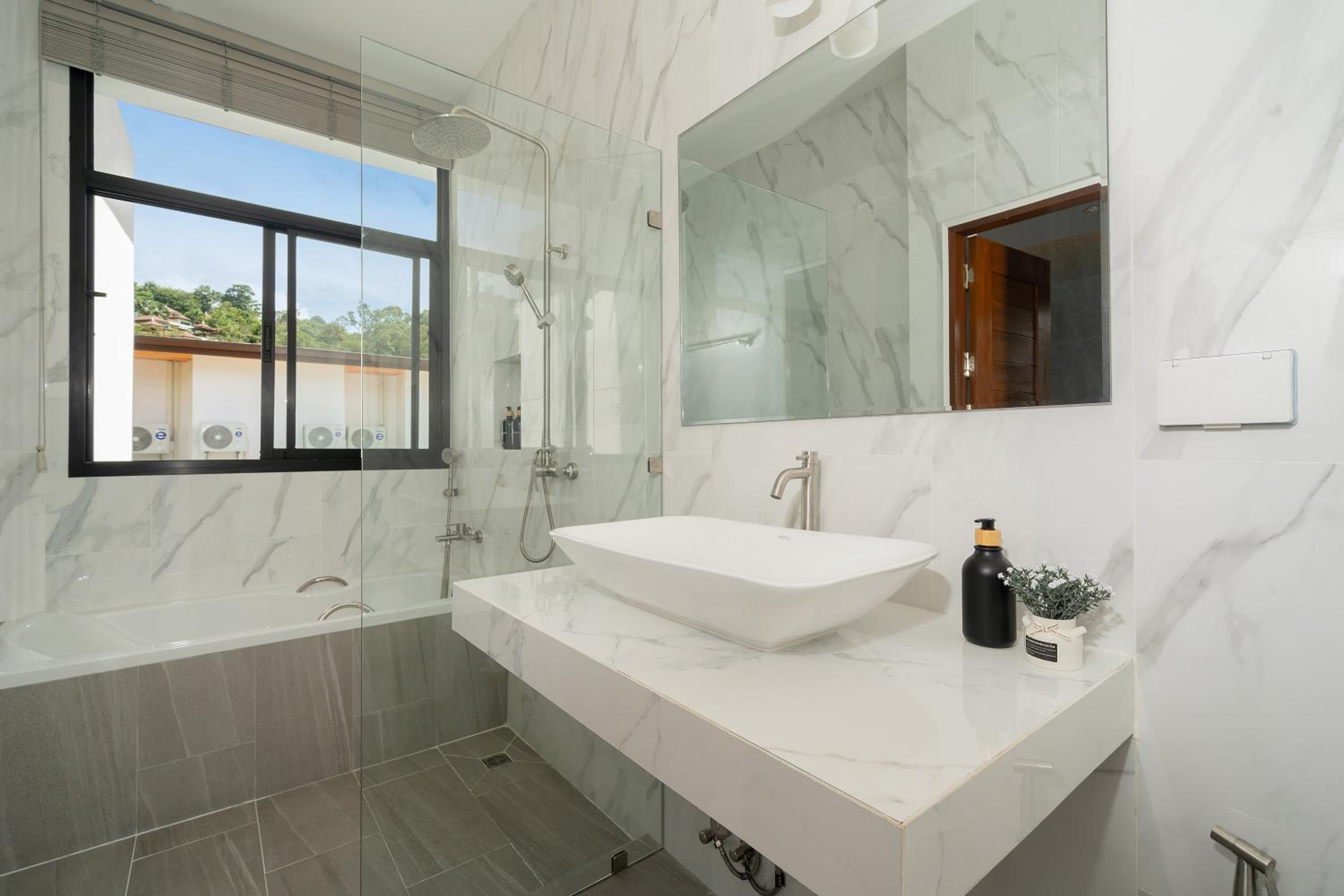 Kamala Sunshine Villa - Goldena Twin