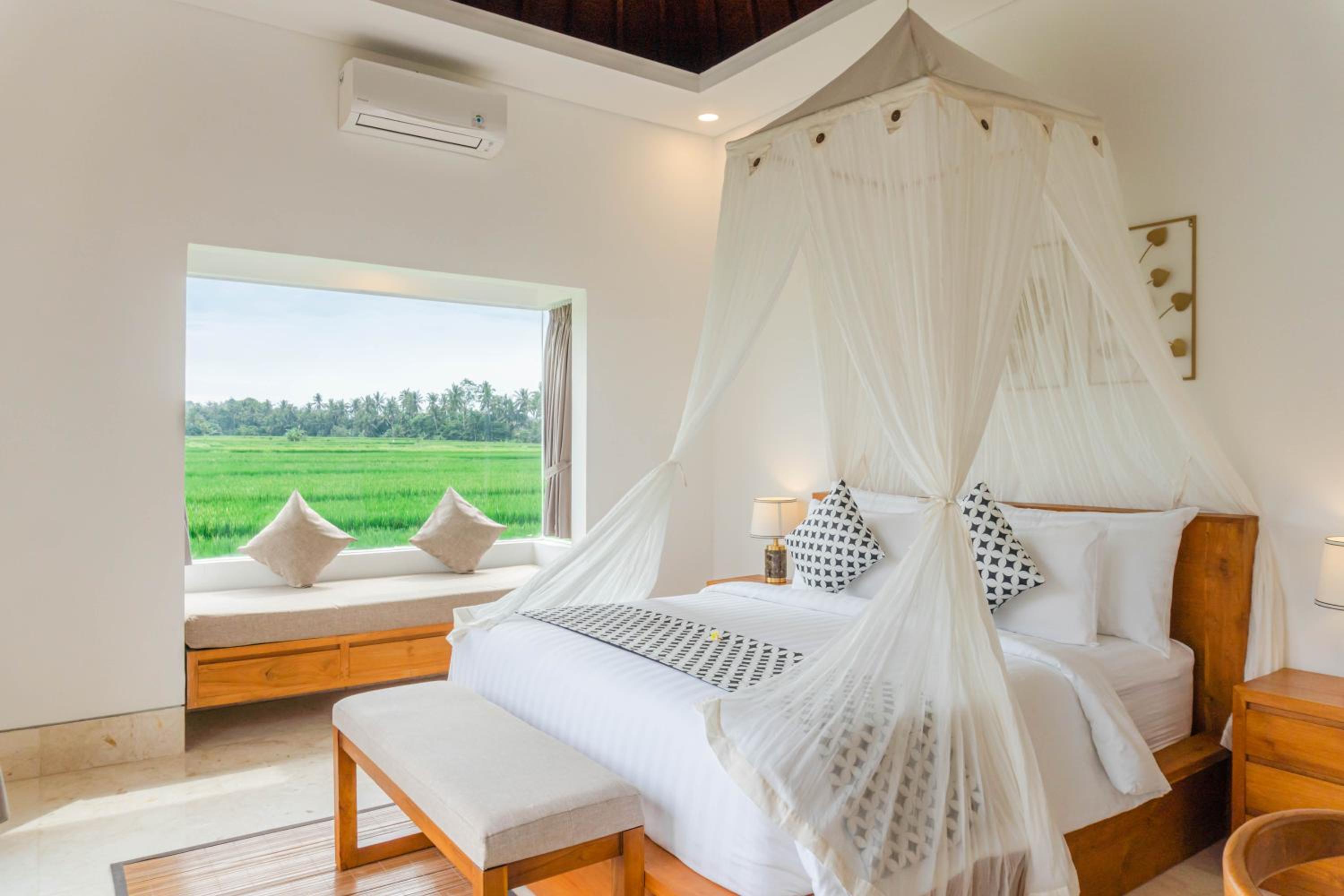 Kemawan Villas - Mountain and Ricefields View