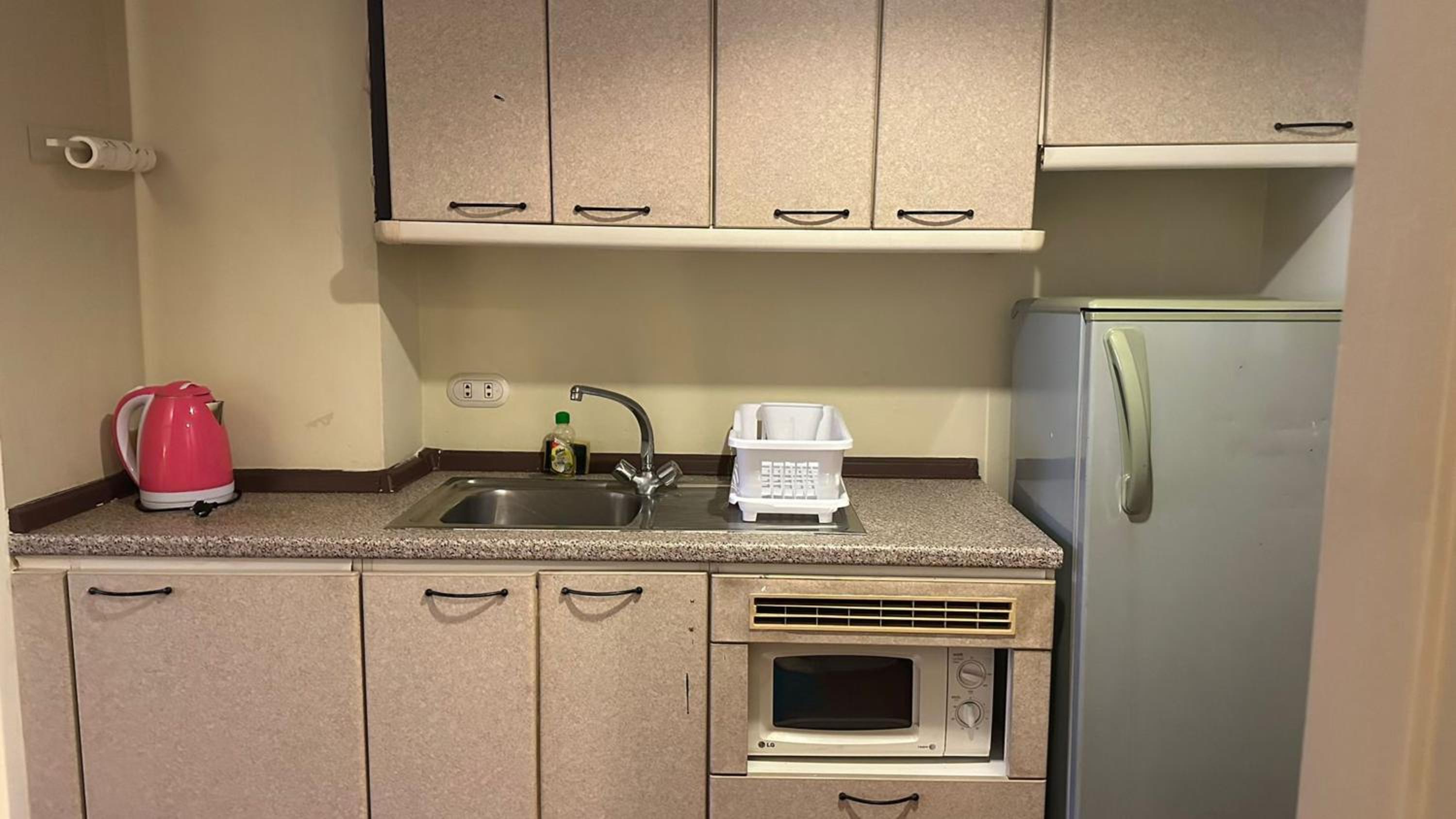 Spacious 1,2 & 3 Bedroom Serviced Apartments OMNI - Nana BTS