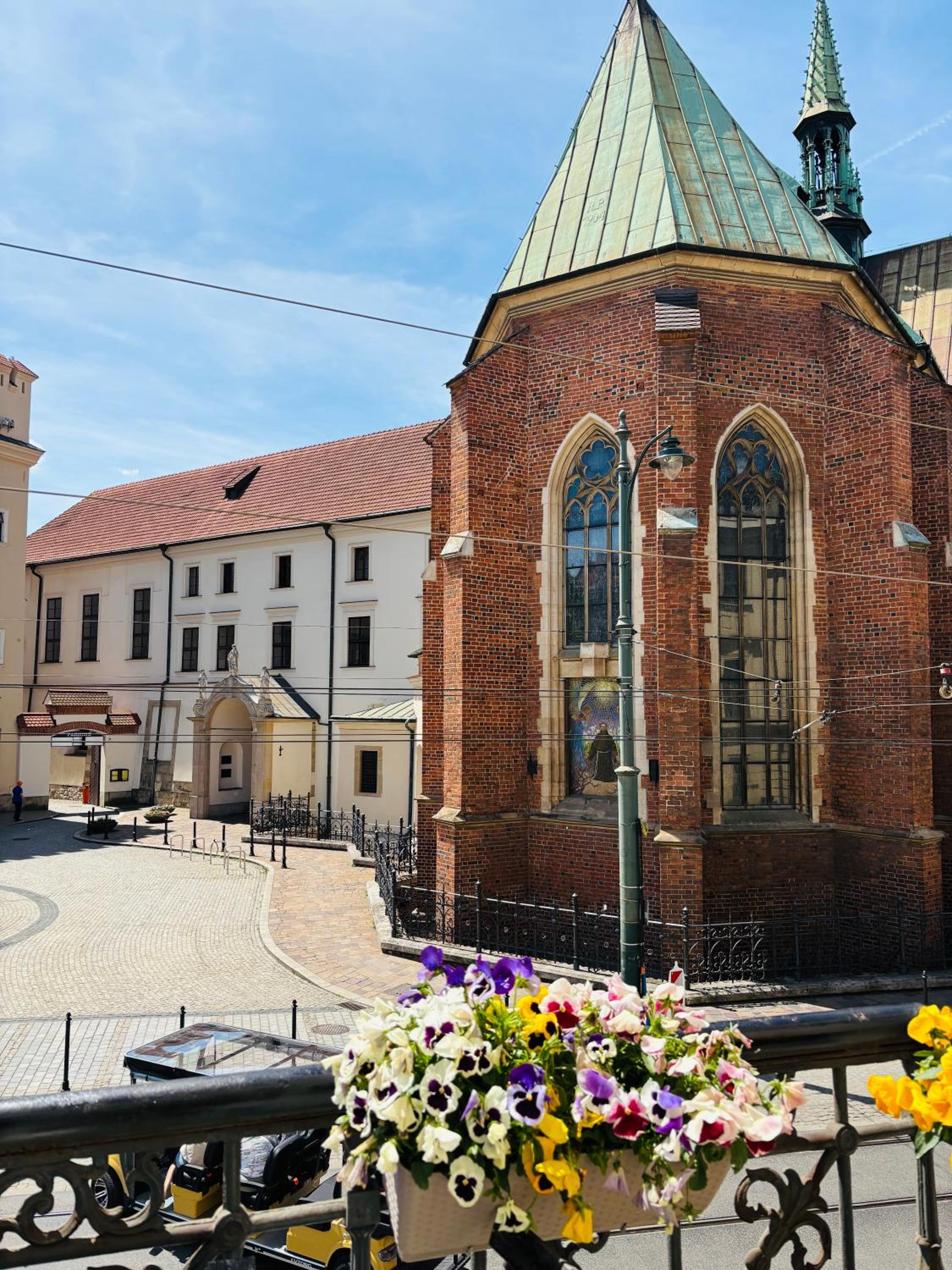Krakow Apartments & Rooms