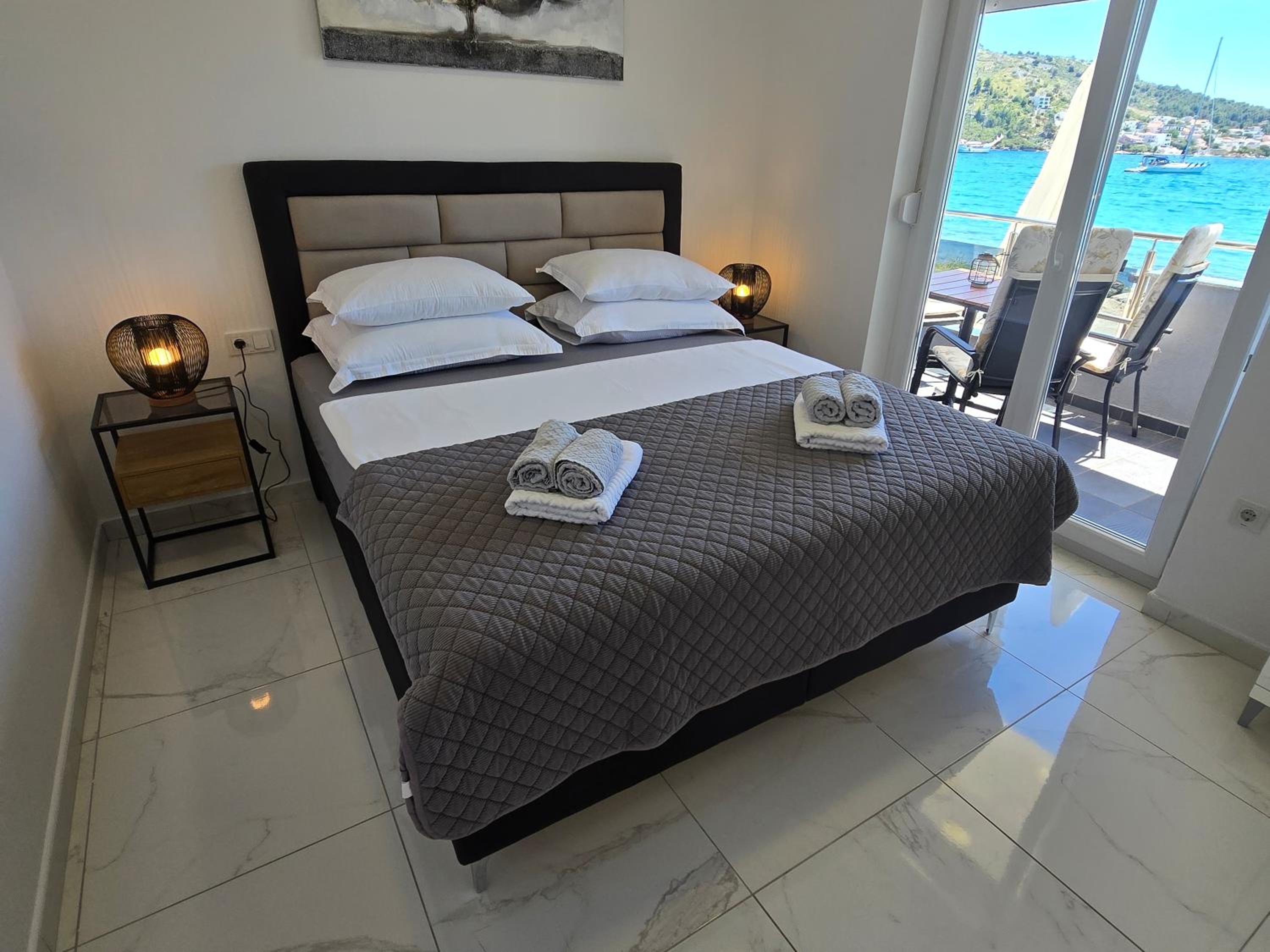 Photo 70