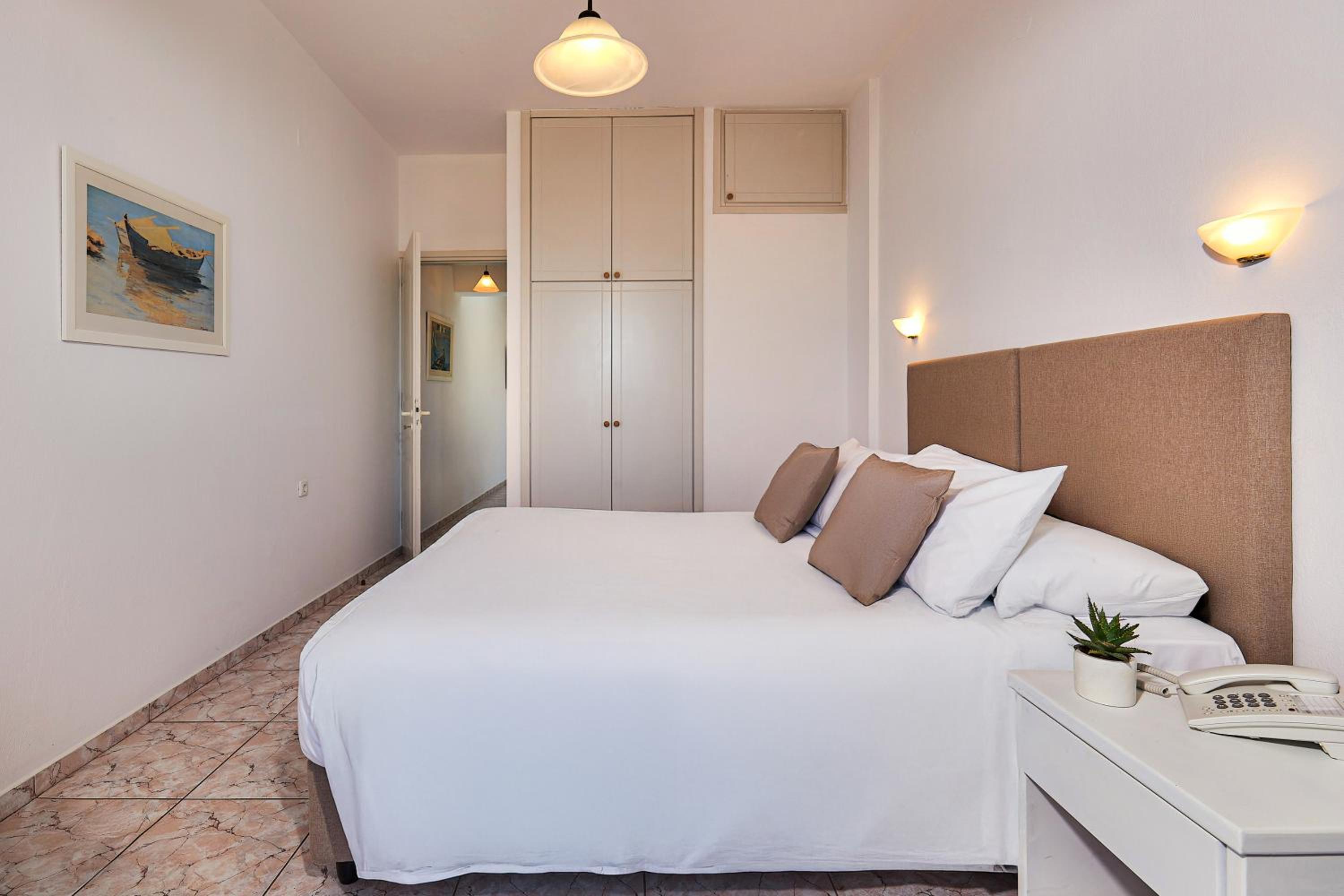 Ilios Suites