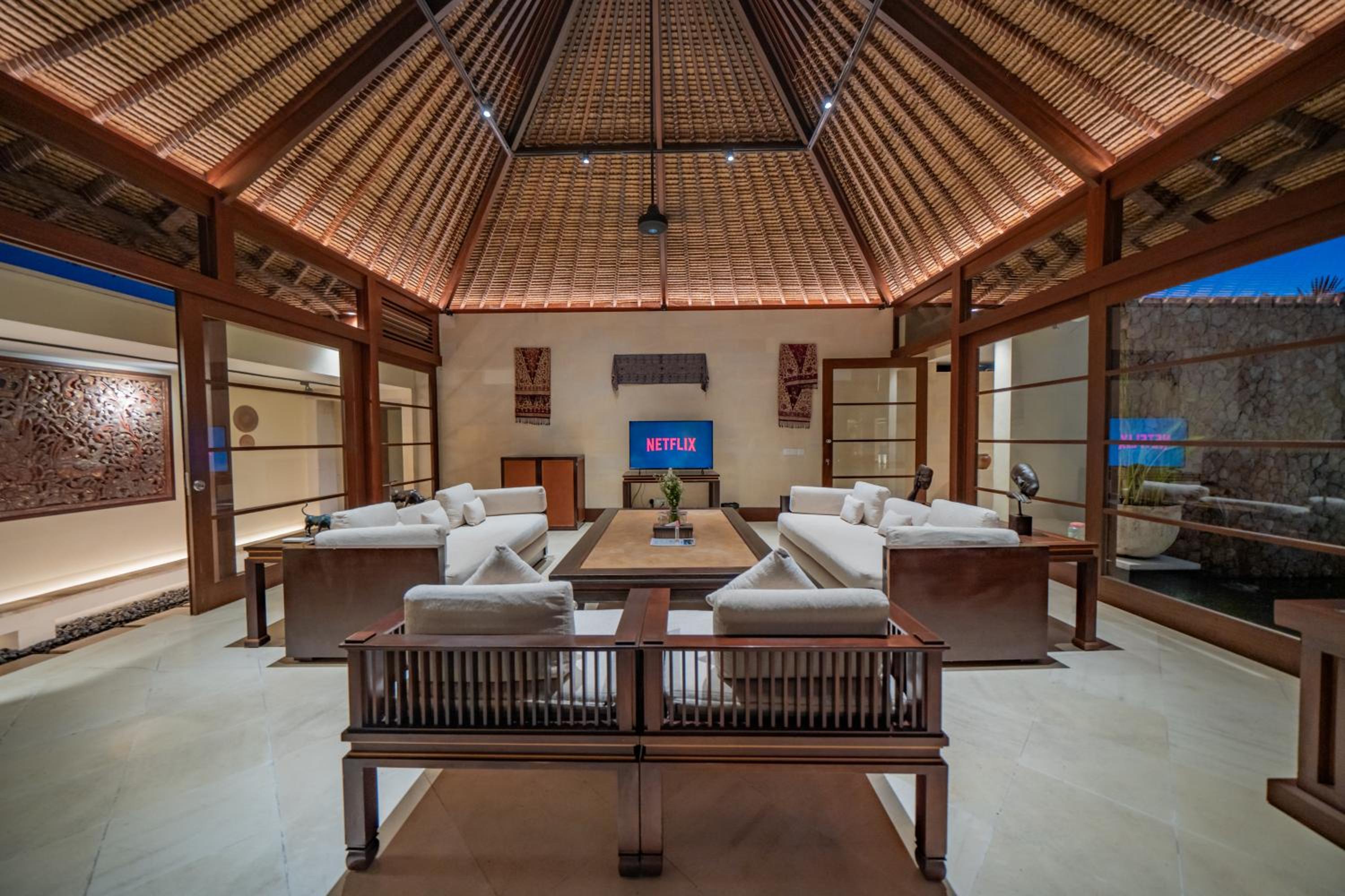 Villa Wibisana Beachside Luxury in Seminyak