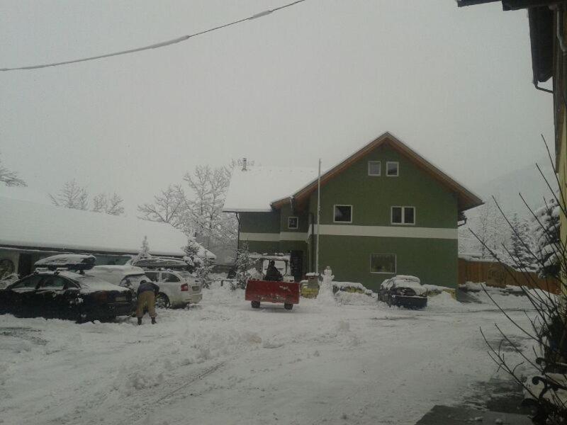Haus Santorum