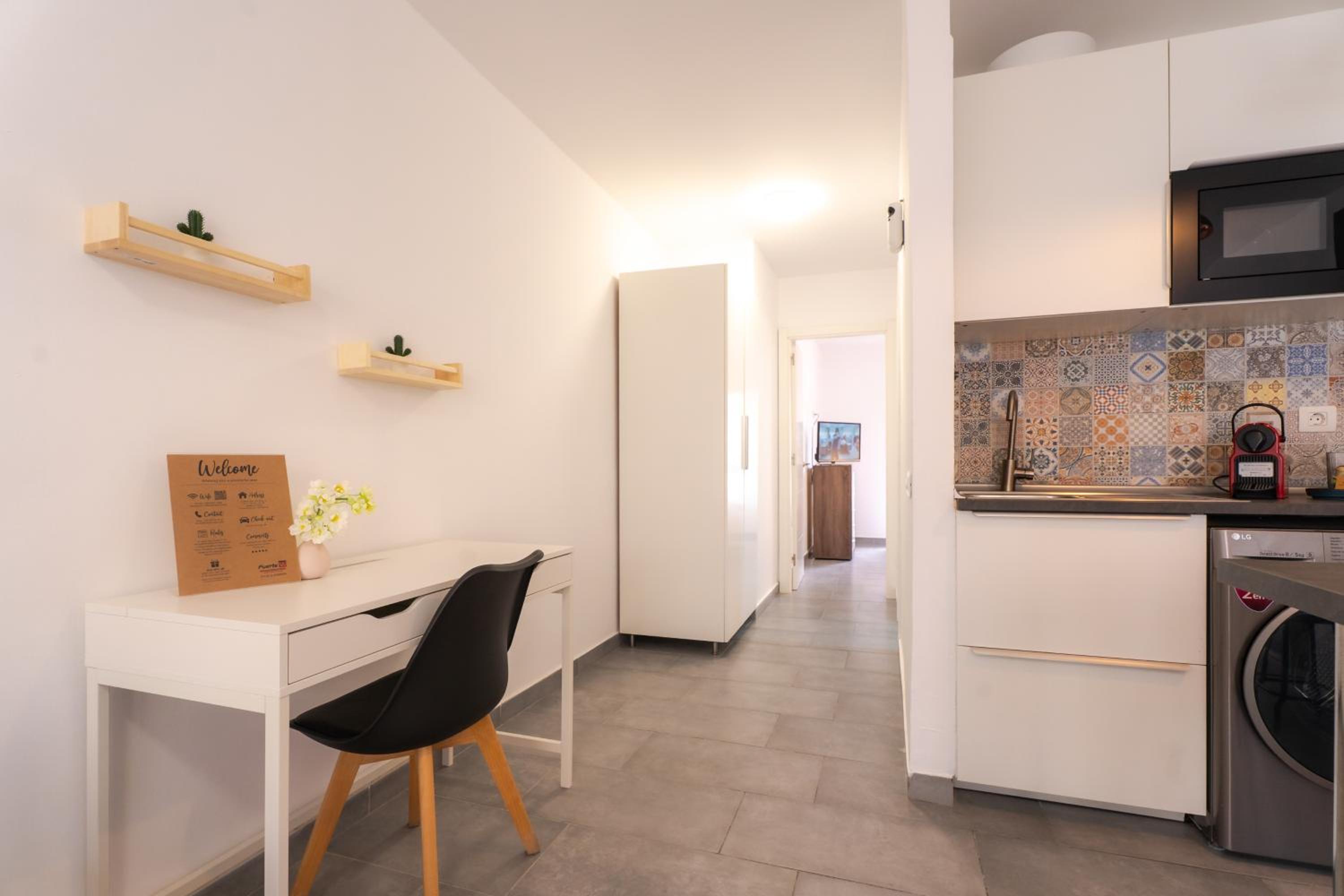 INEIKA- Apartamento con terraza vista piscina