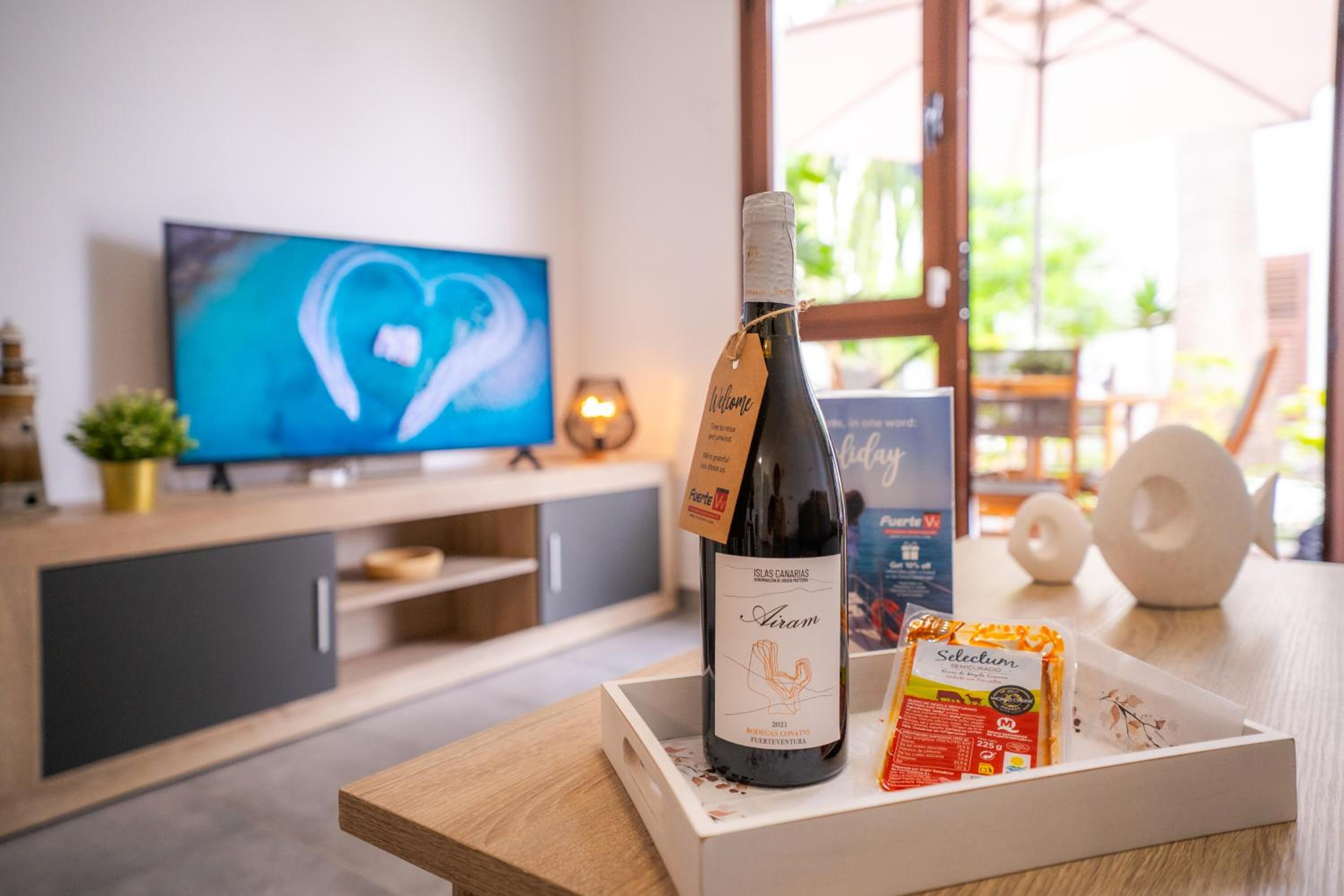 INEIKA- Apartamento con terraza vista piscina