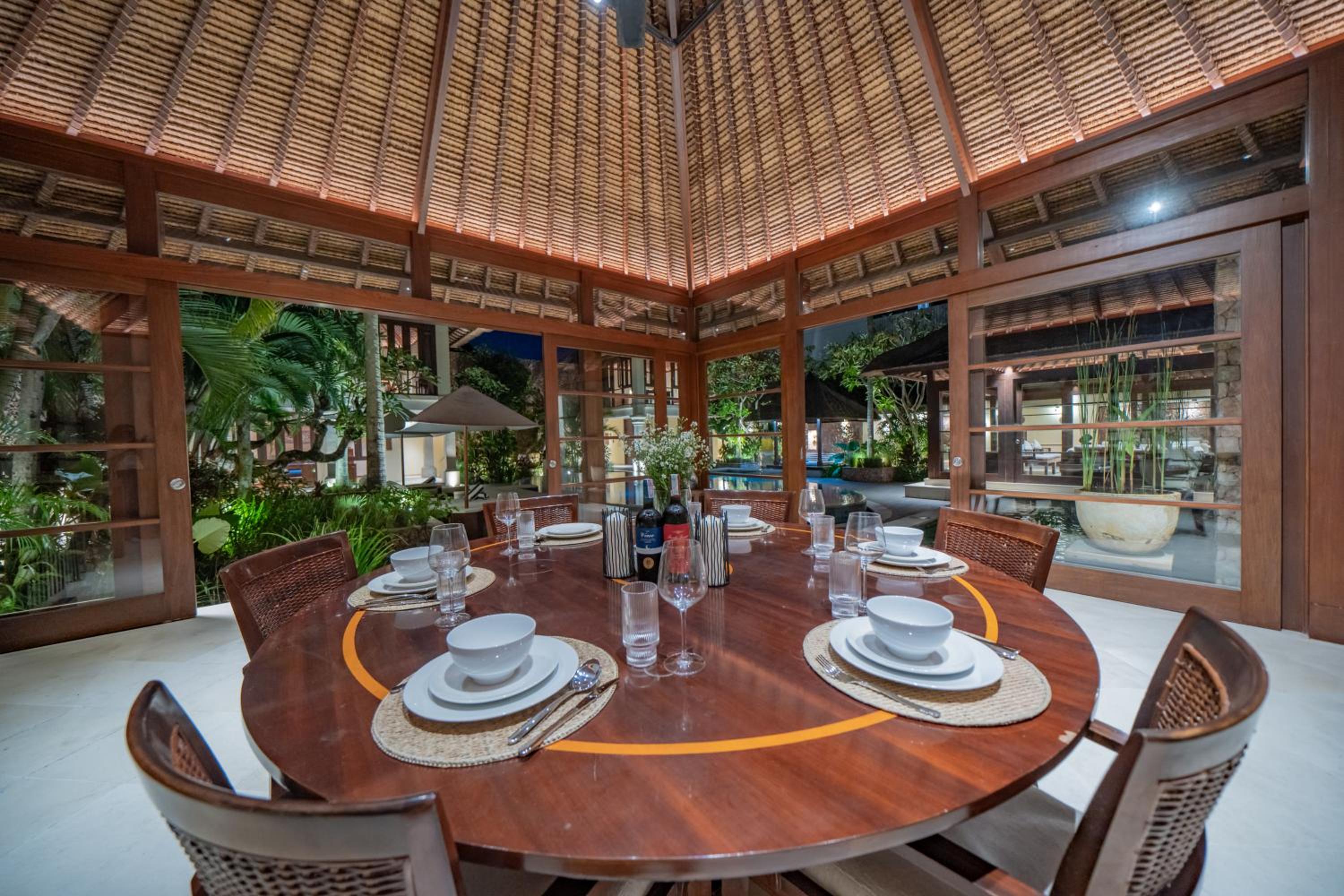 Villa Wibisana Beachside Luxury in Seminyak