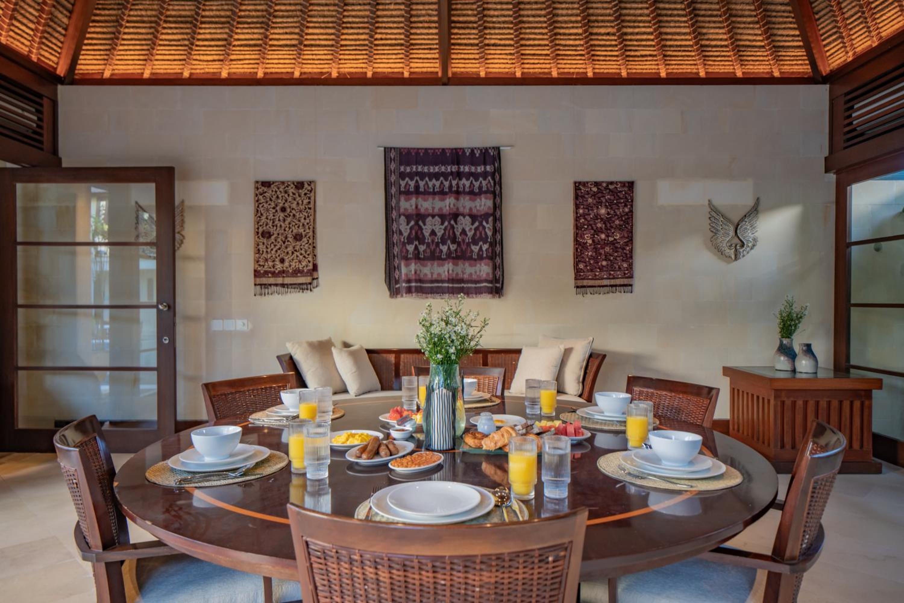 Villa Wibisana Beachside Luxury in Seminyak