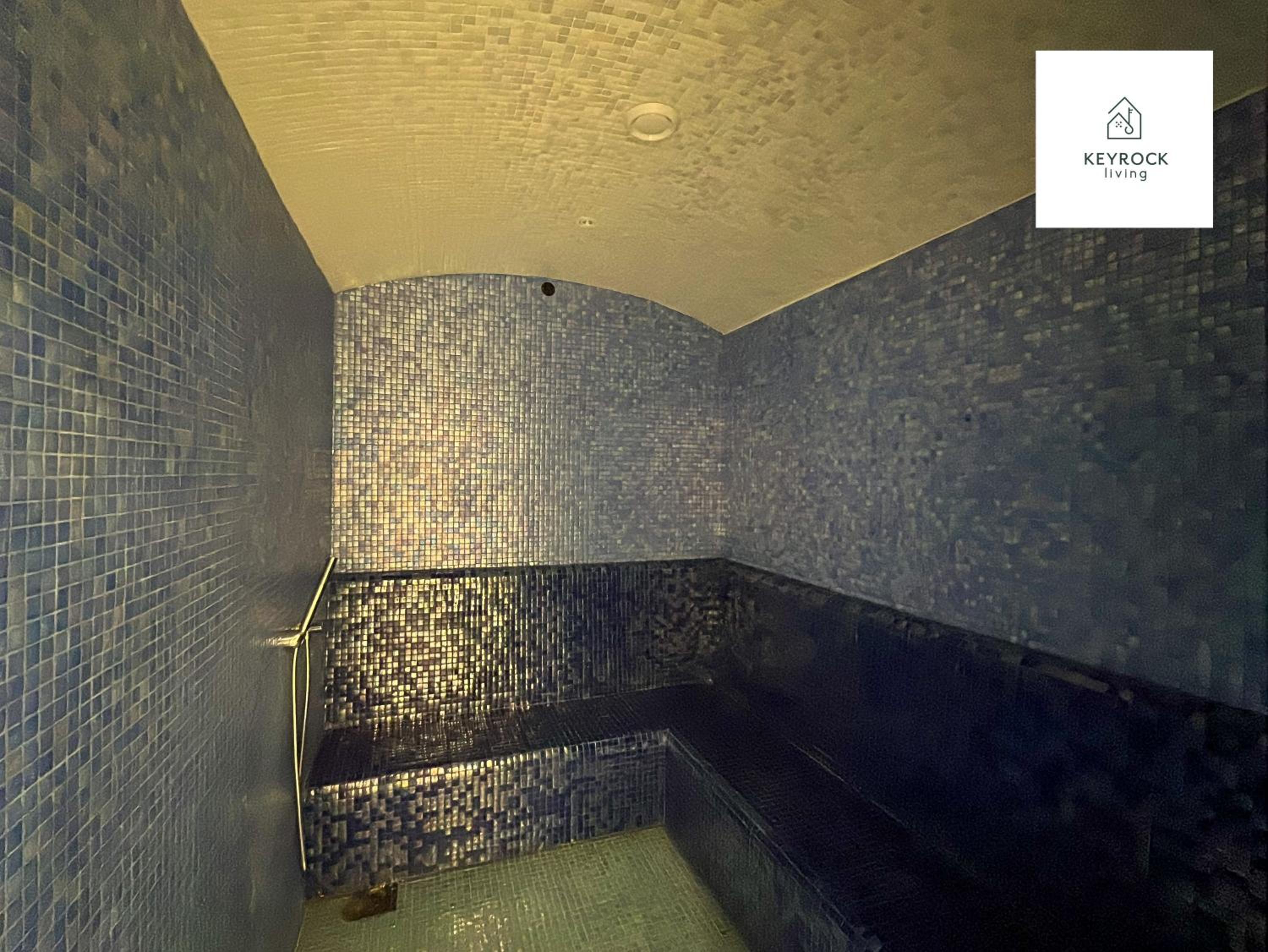 KeyRock Living - Dubai Skyline & Pool Access