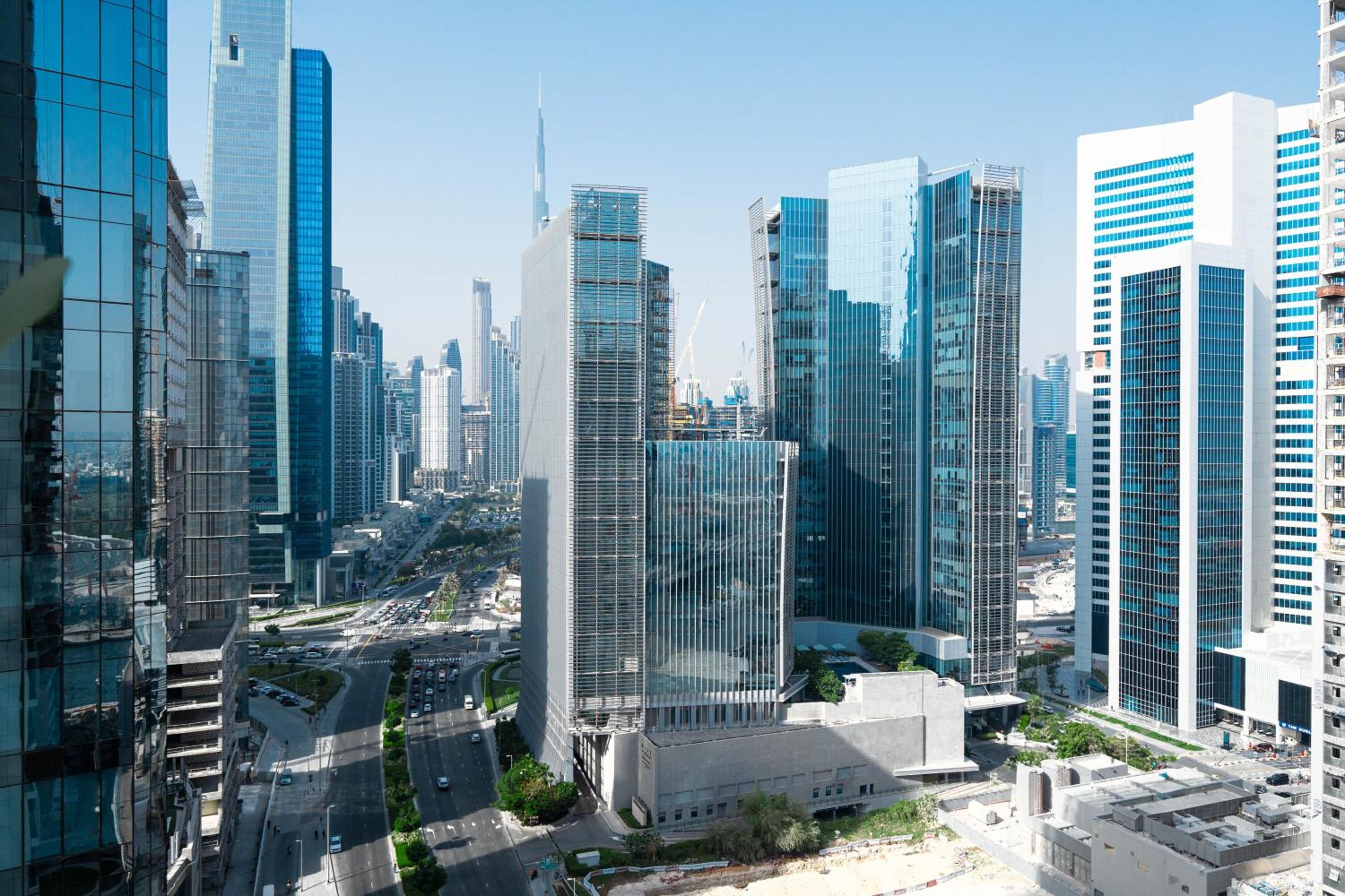 KeyRock Living - Dubai Skyline & Pool Access