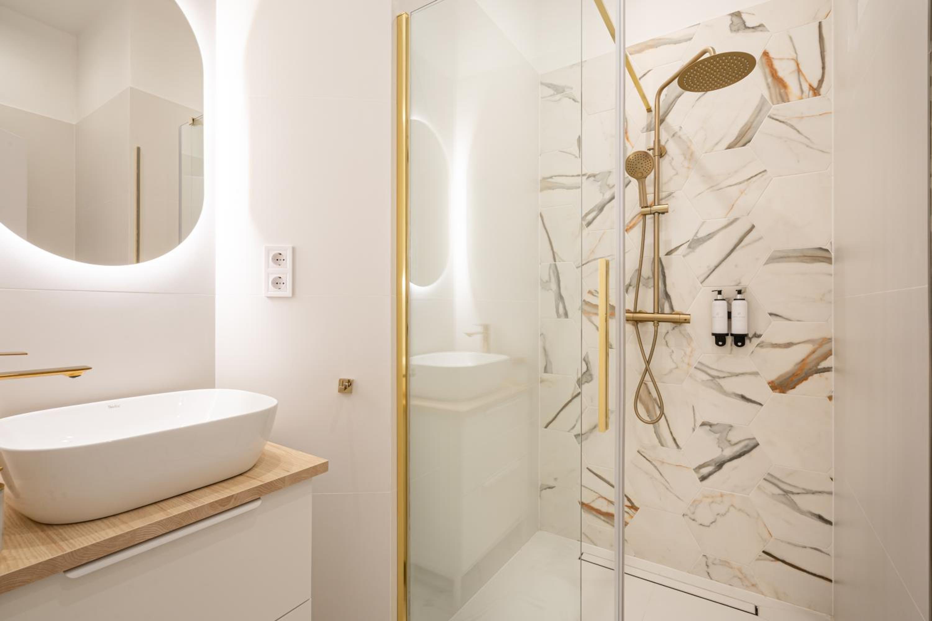 Akácfa 43 Heritage Apartment - Best Location by BQA