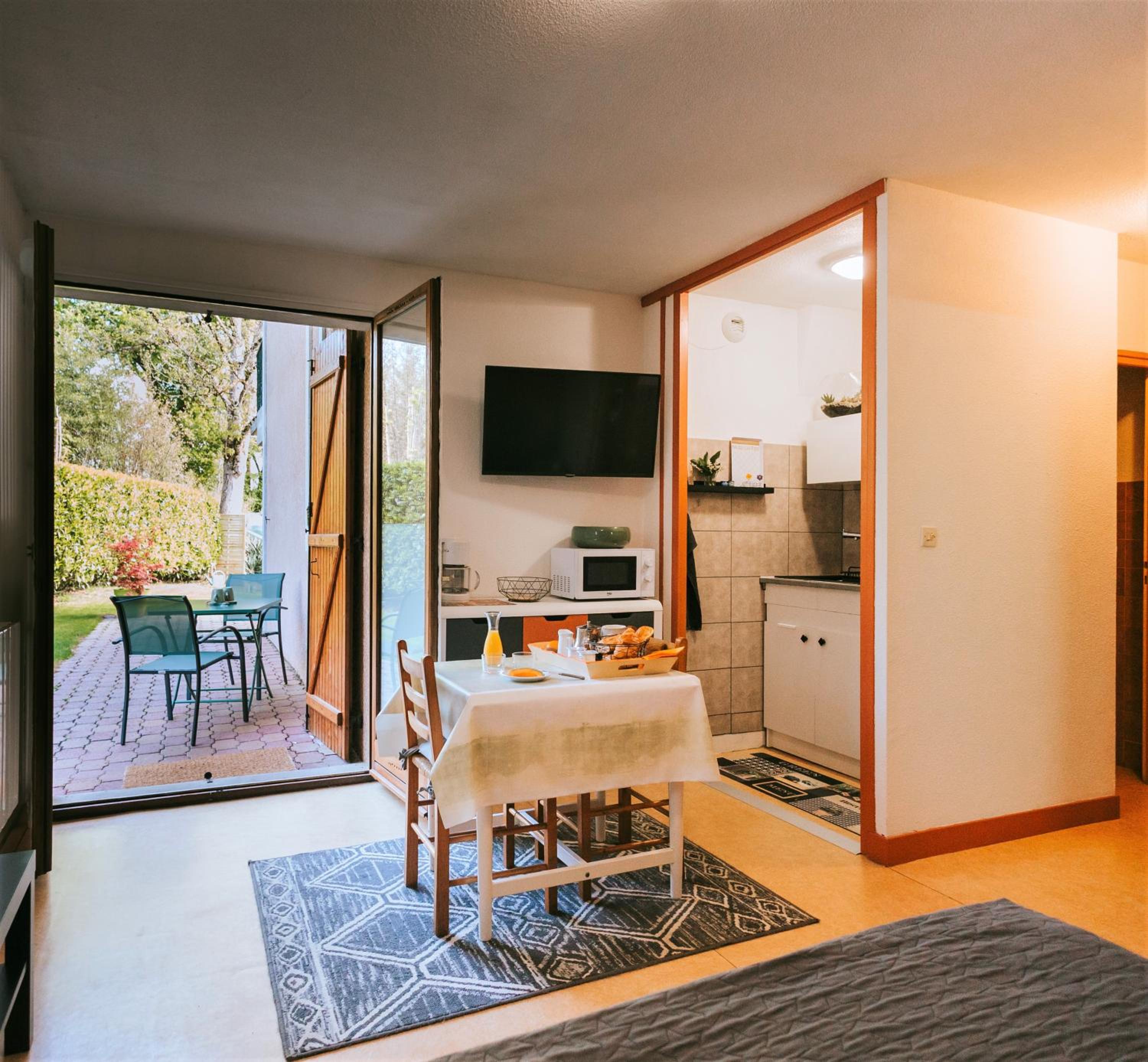 Hôtel Studios Les Acacias, photo 9