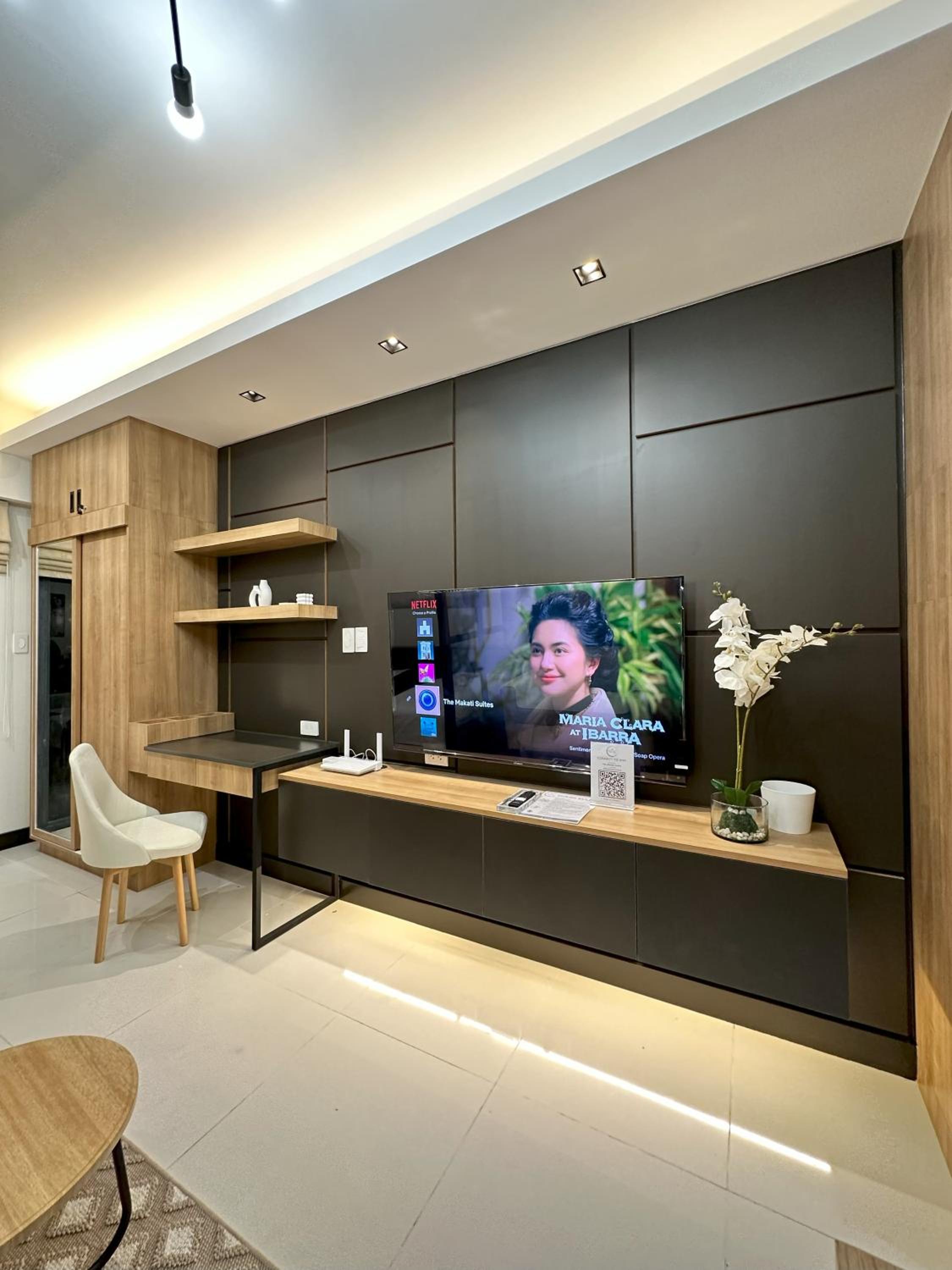 The Makati Suites at Red Residences, Premium Studio, City View, Makati CBD, Wi-fi