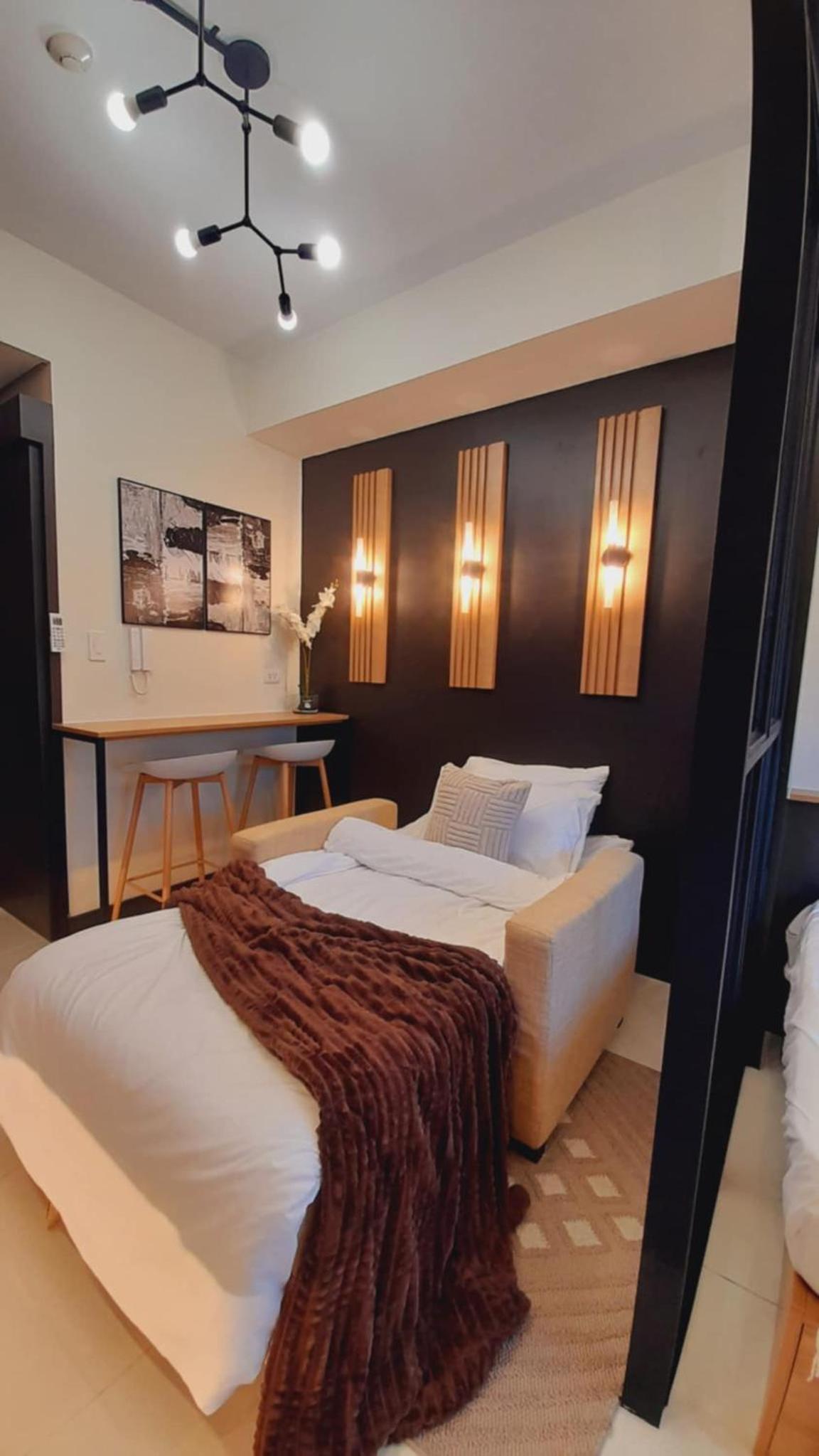 The Makati Suites at Red Residences, Premium Studio, City View, Makati CBD, Wi-fi