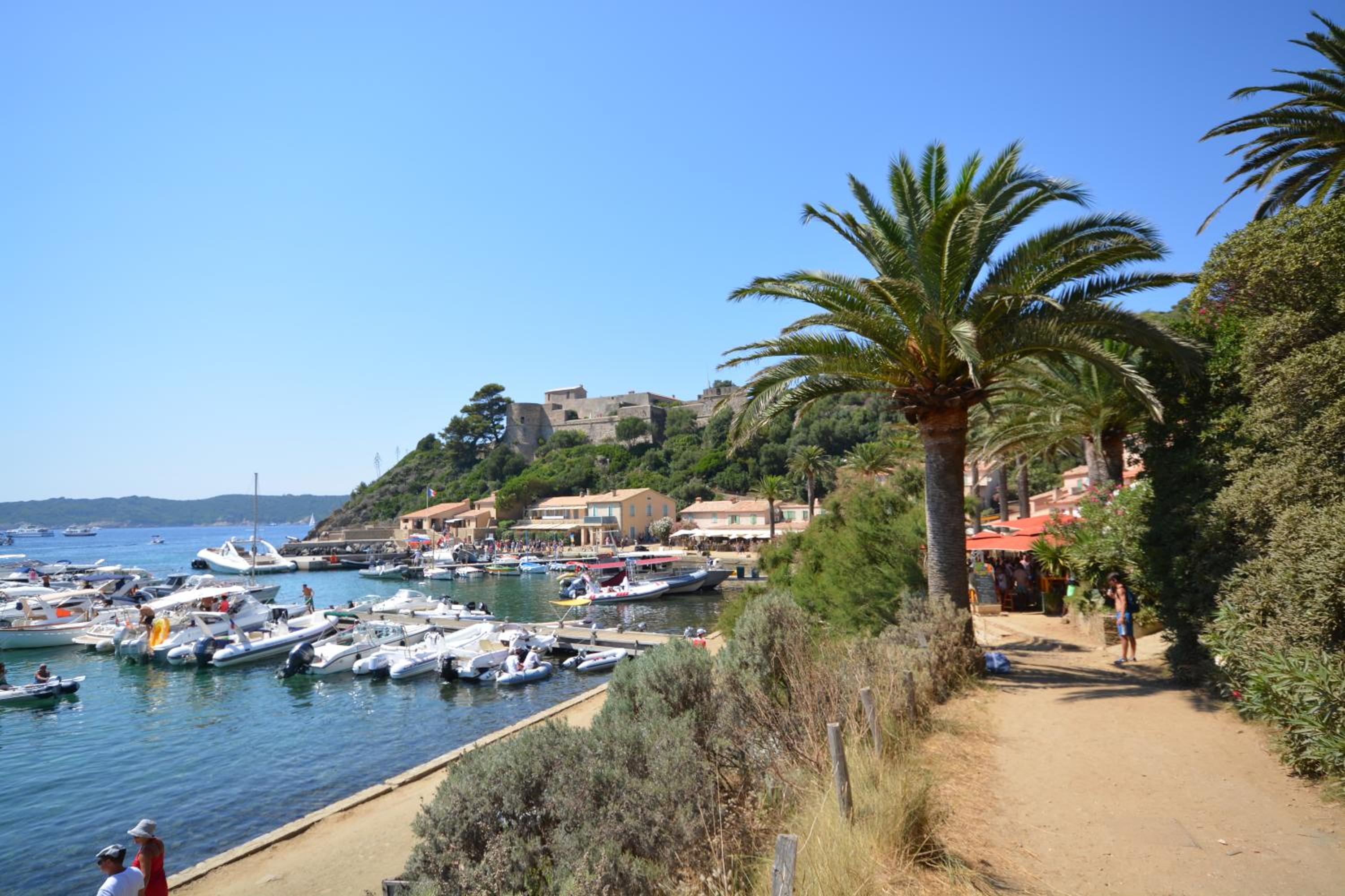 Villa 5 Etoiles vue sur les Iles d'Or Carqueiranne Sea and Mountain Pleasure Villa Vue Mer La Californie
