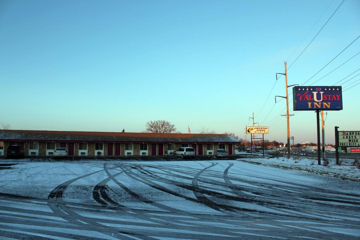 Valustay Inn Shakopee - Property Image 3