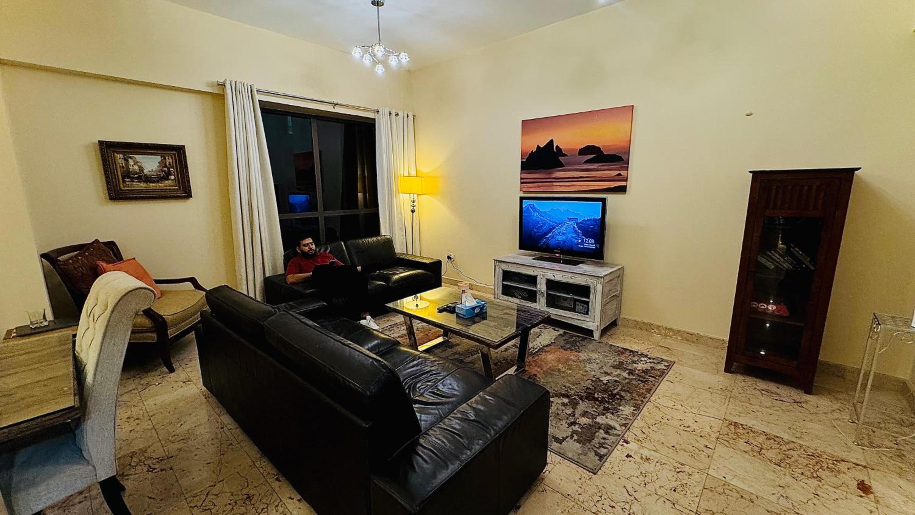 Marina View Luxury Retreat Modern Apartment JBR Dubai