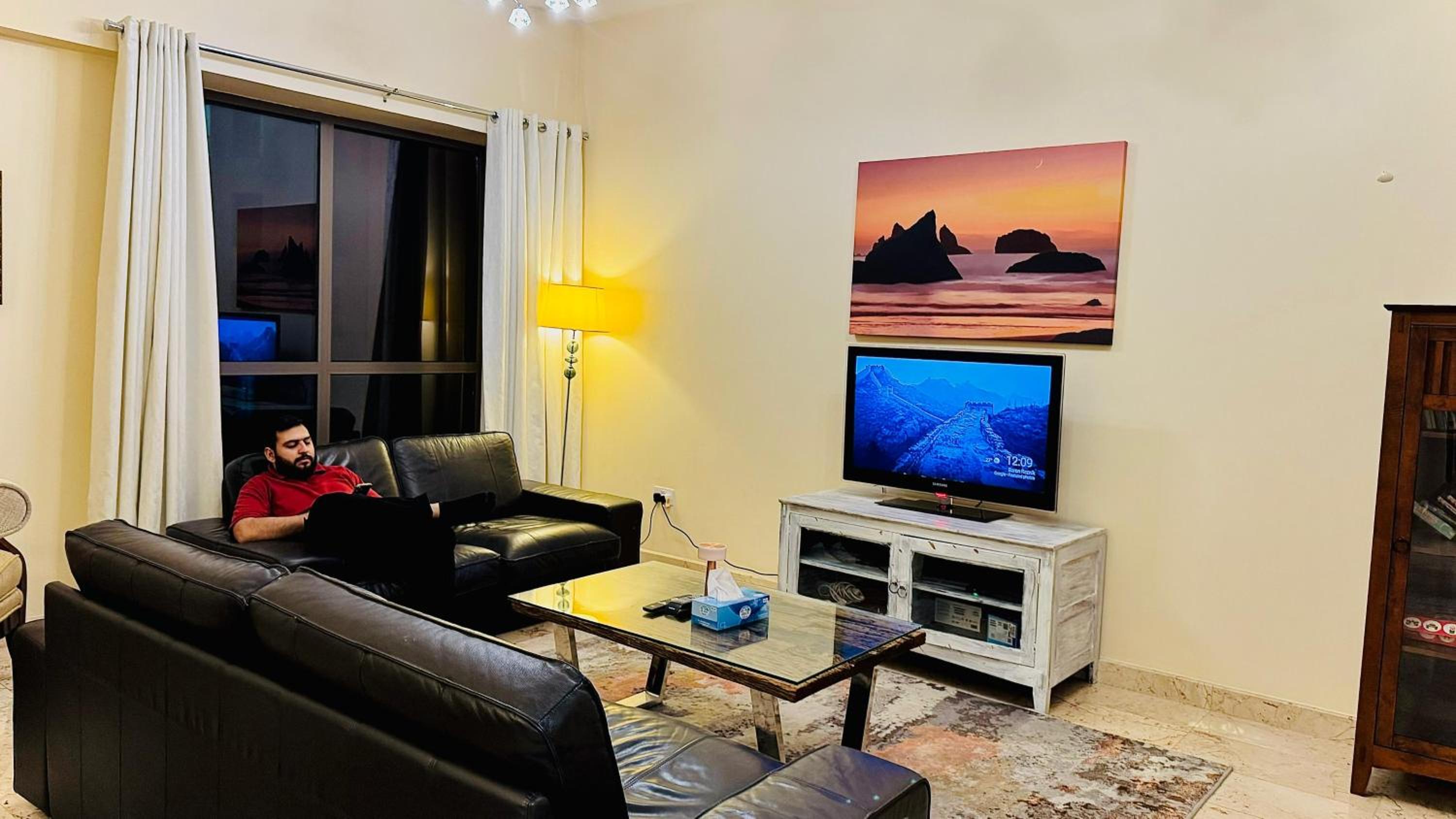 Marina View Luxury Retreat Modern Apartment JBR Dubai