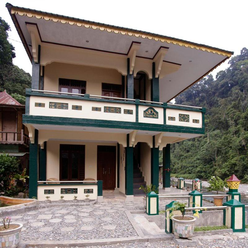 Indra Valley Inn Bukit Lawang