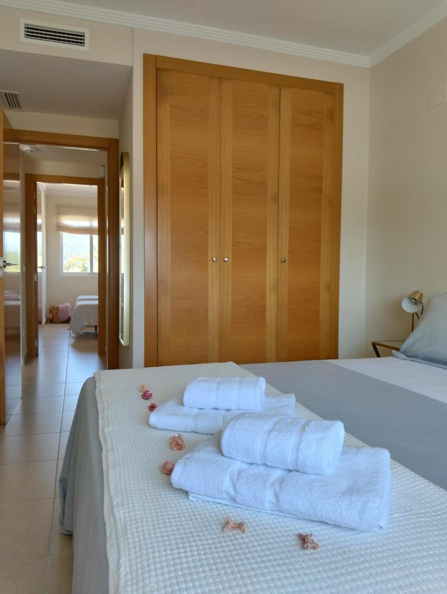 DENIA Playa Santa Ana Adosados - Cómodo apartamento con Piscina, Terraza y Parking, a 2 minutos de la playa