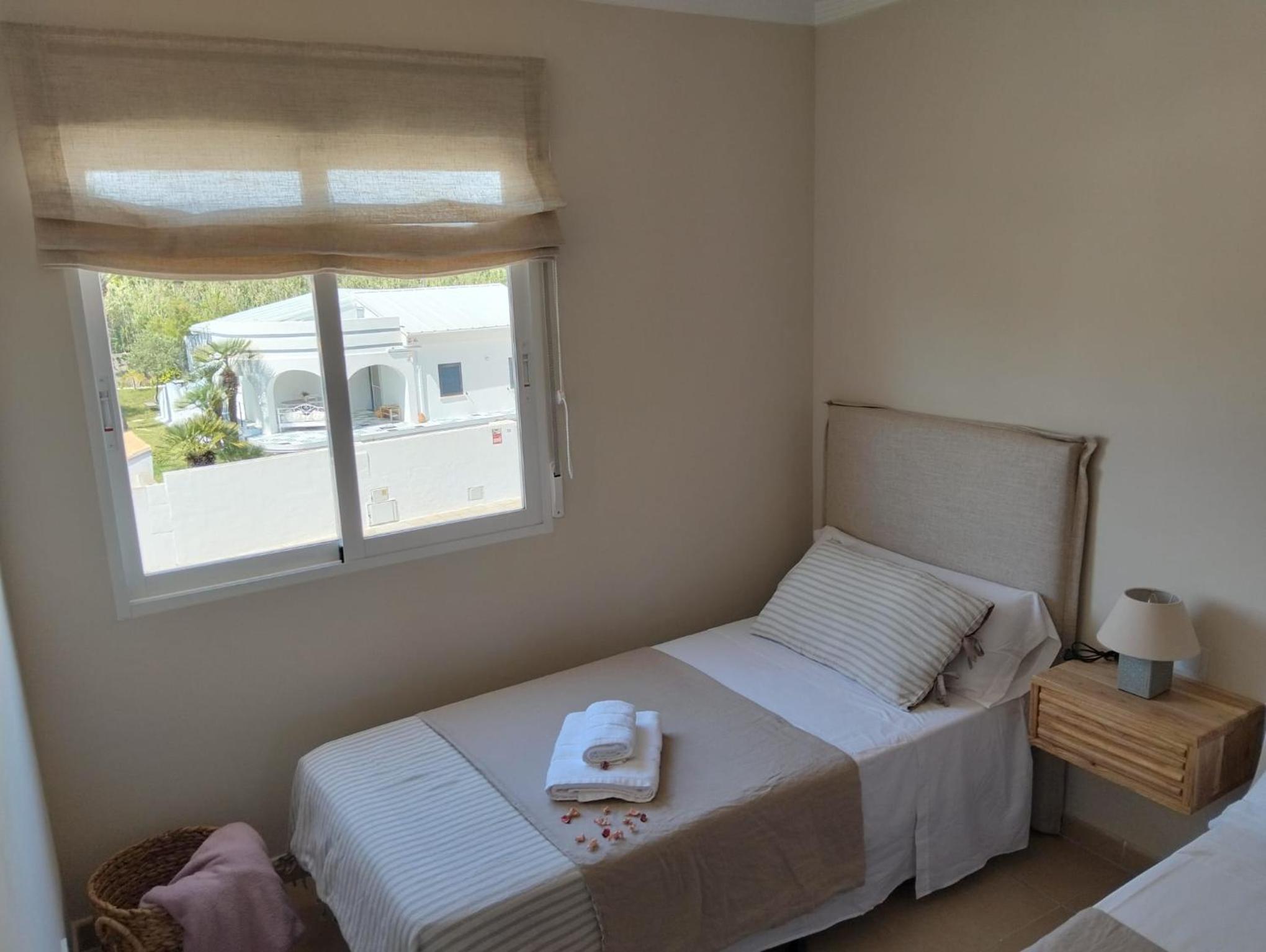 DENIA Playa Santa Ana Adosados - Cómodo apartamento con Piscina, Terraza y Parking, a 2 minutos de la playa