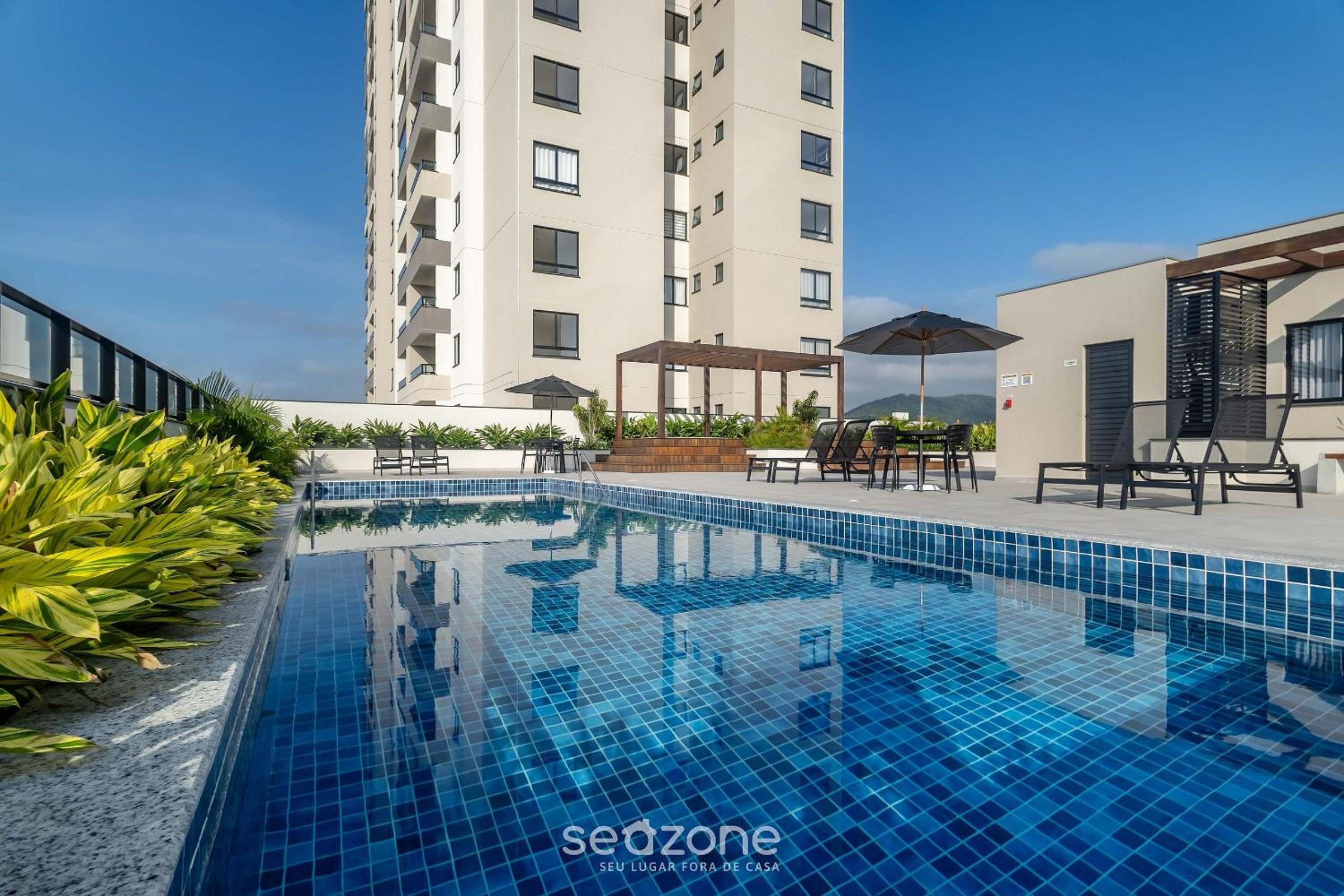 Full stay with pool 400m from Armação Beach - SKL