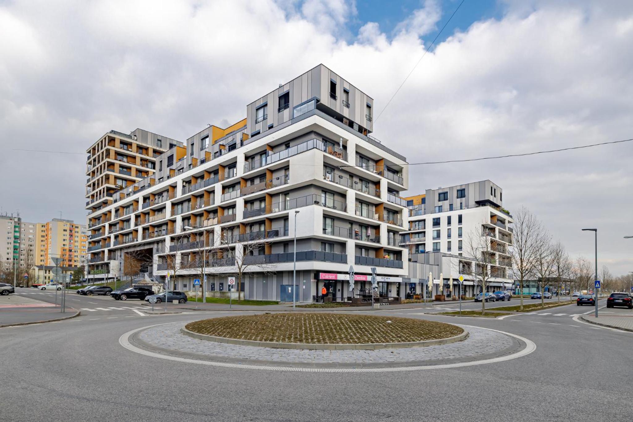 Golden Moon Apartment