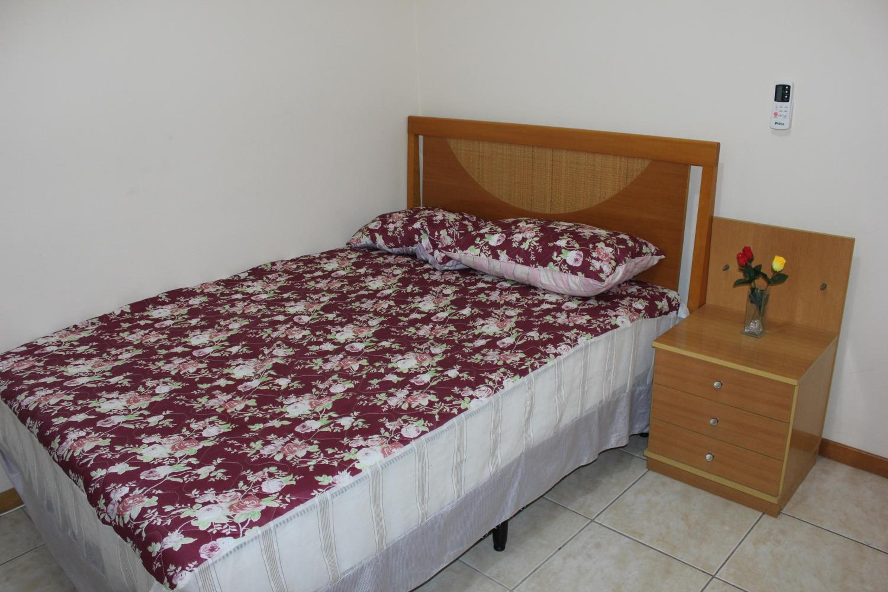 Apartamento em Meia Praia