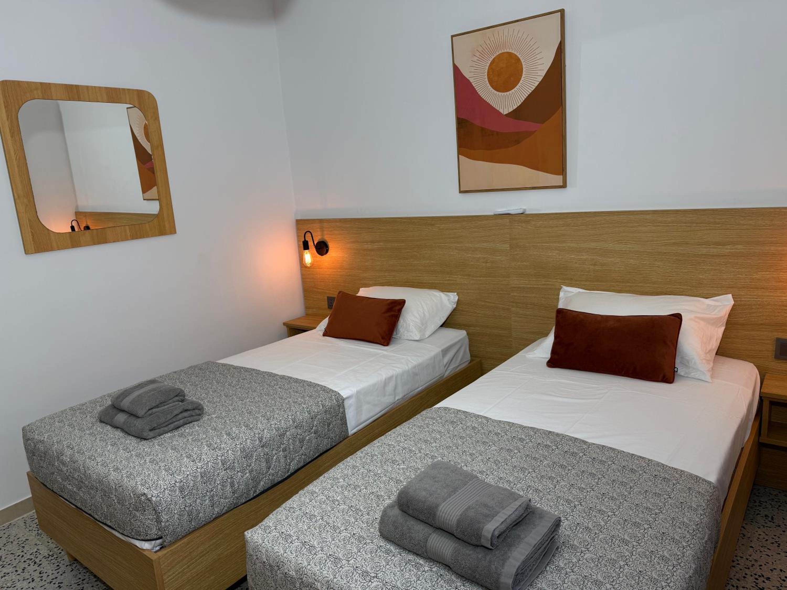 Camelia - 3 Bedroom Apt with terrace and Seaviews - Bugibba Promanade photo 5