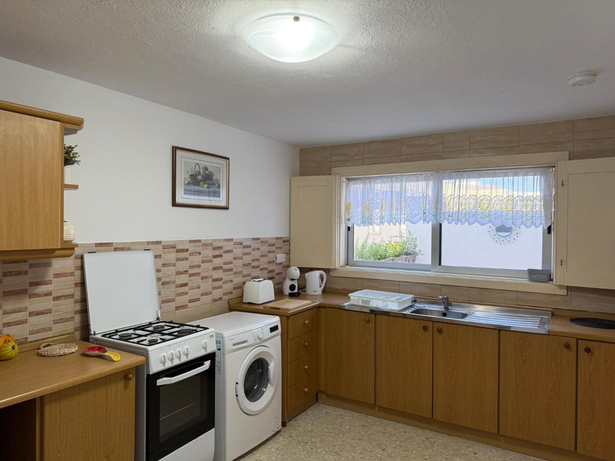 Camelia - 3 Bedroom Apt with terrace and Seaviews - Bugibba Promanade photo 4