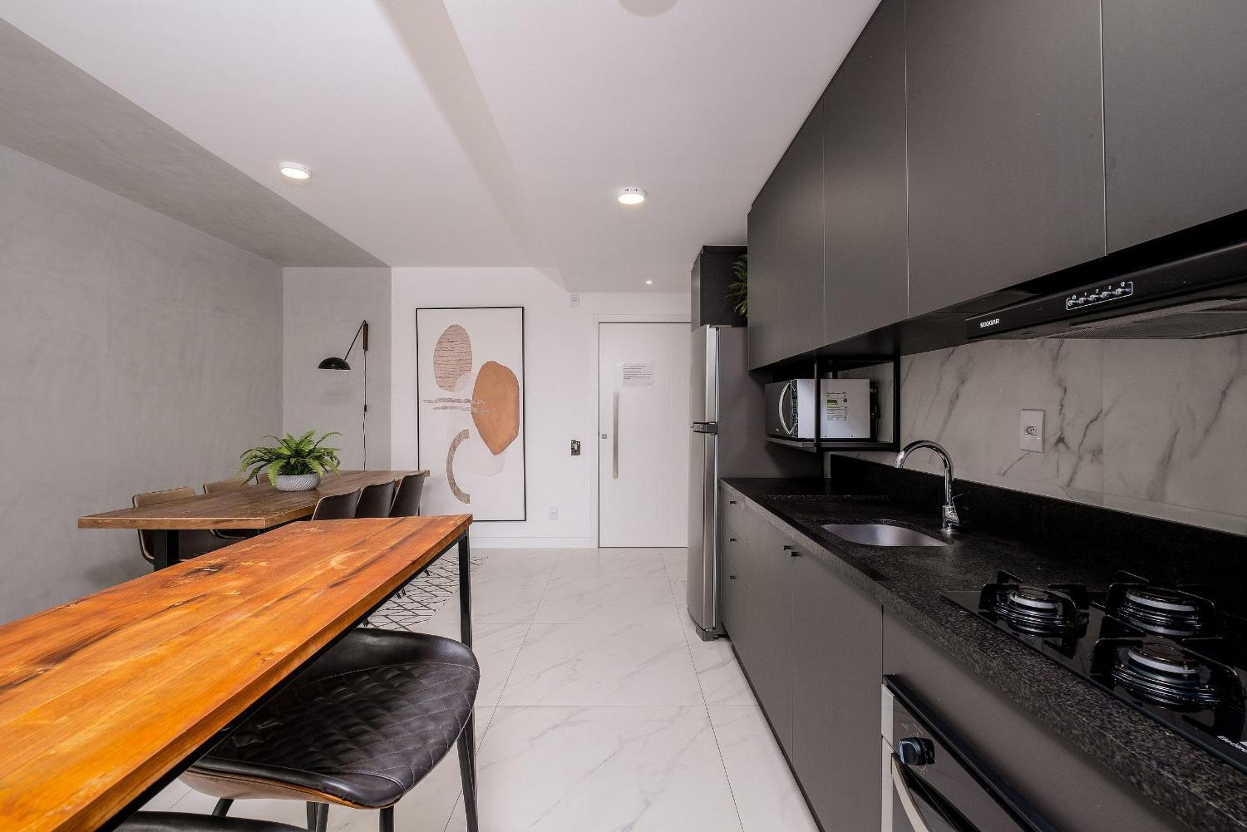 Apartment with/pool in Jurerê Internacional EPC204