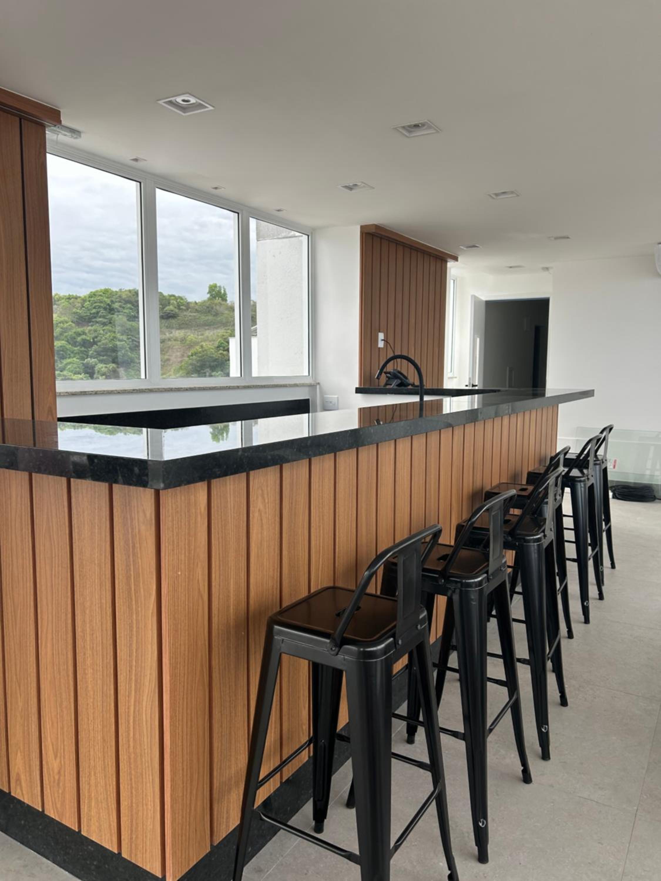 Uni Home 113 - COM ESTACIONAMENTO GRATUITO - Studio moderno e novo perto do MAC - Boa Viagem