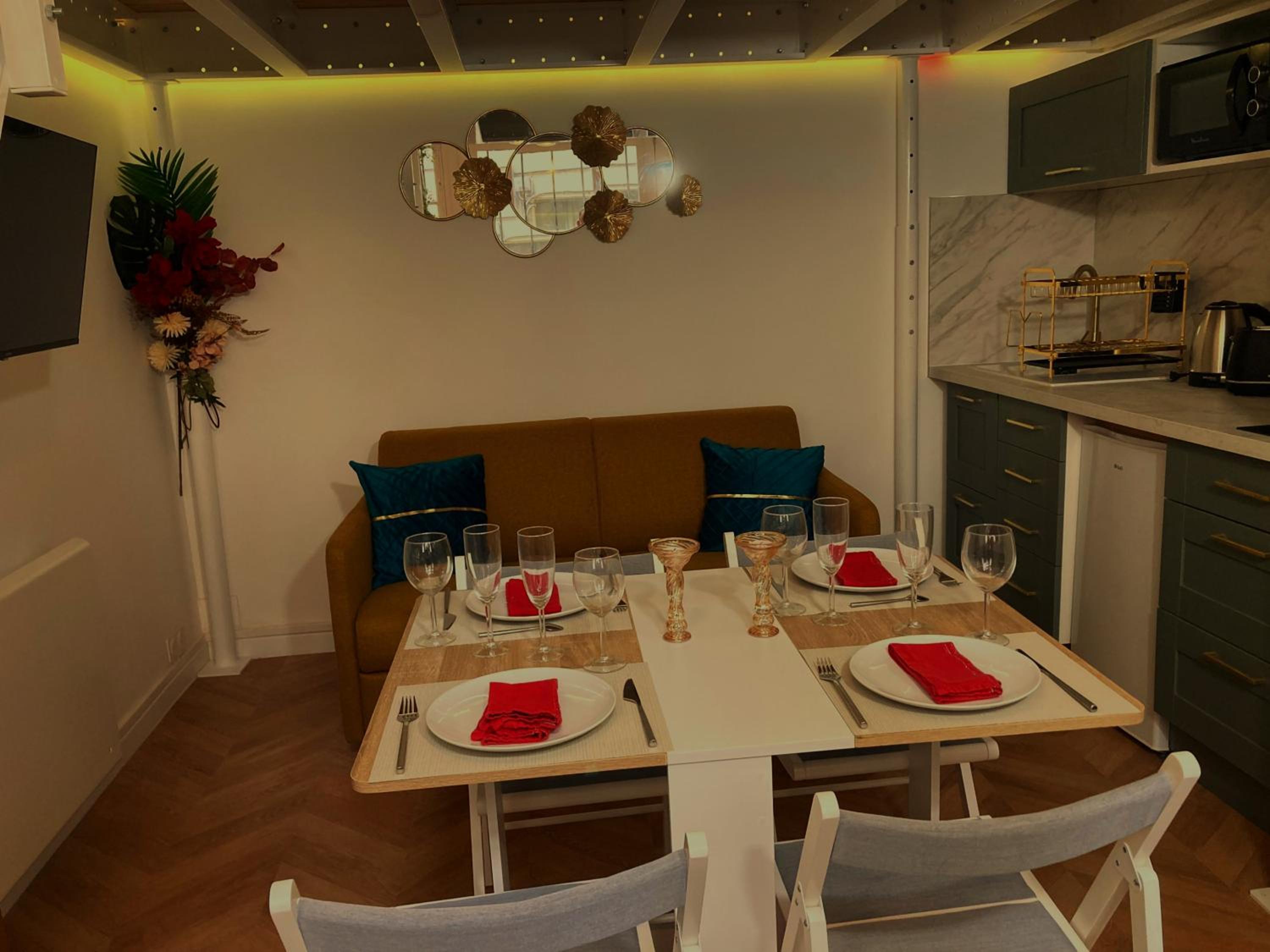 Studio de Rêve à Versailles Plein Centre , 500m Château, 350m Gare Rive Gauche