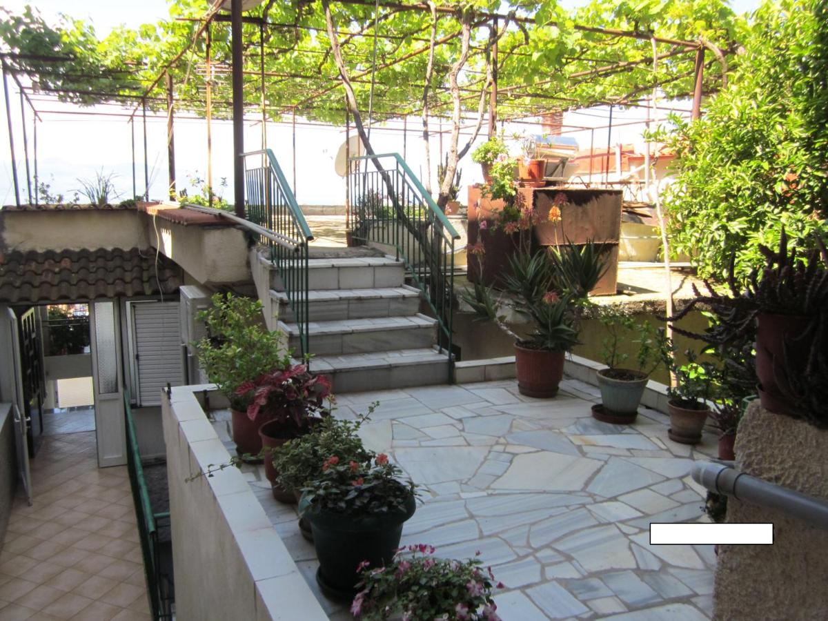 Guest House and Tavern Leo