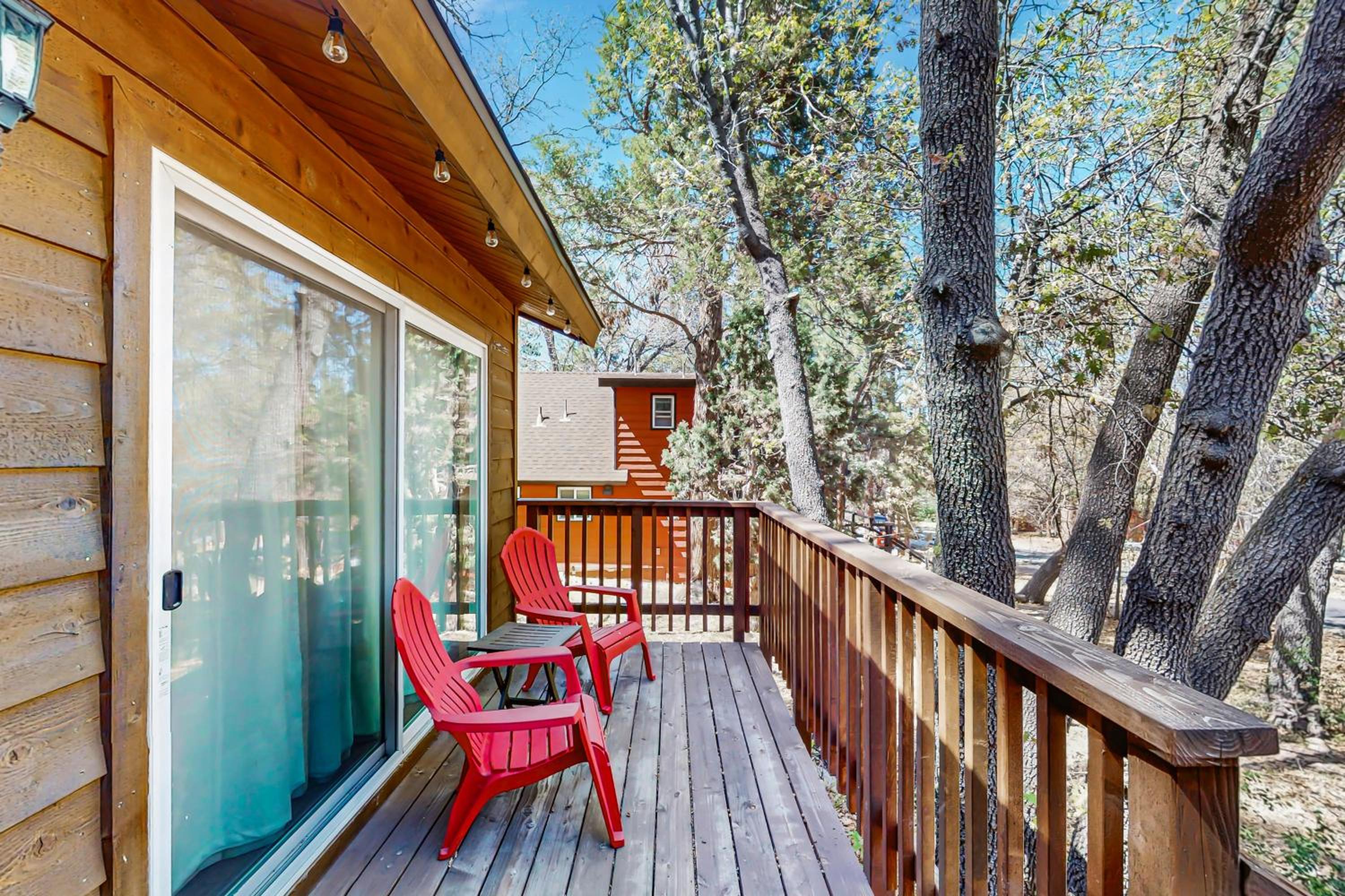 7 Mi to Ski Resorts Dog-Friendly Sugarloaf Cabin