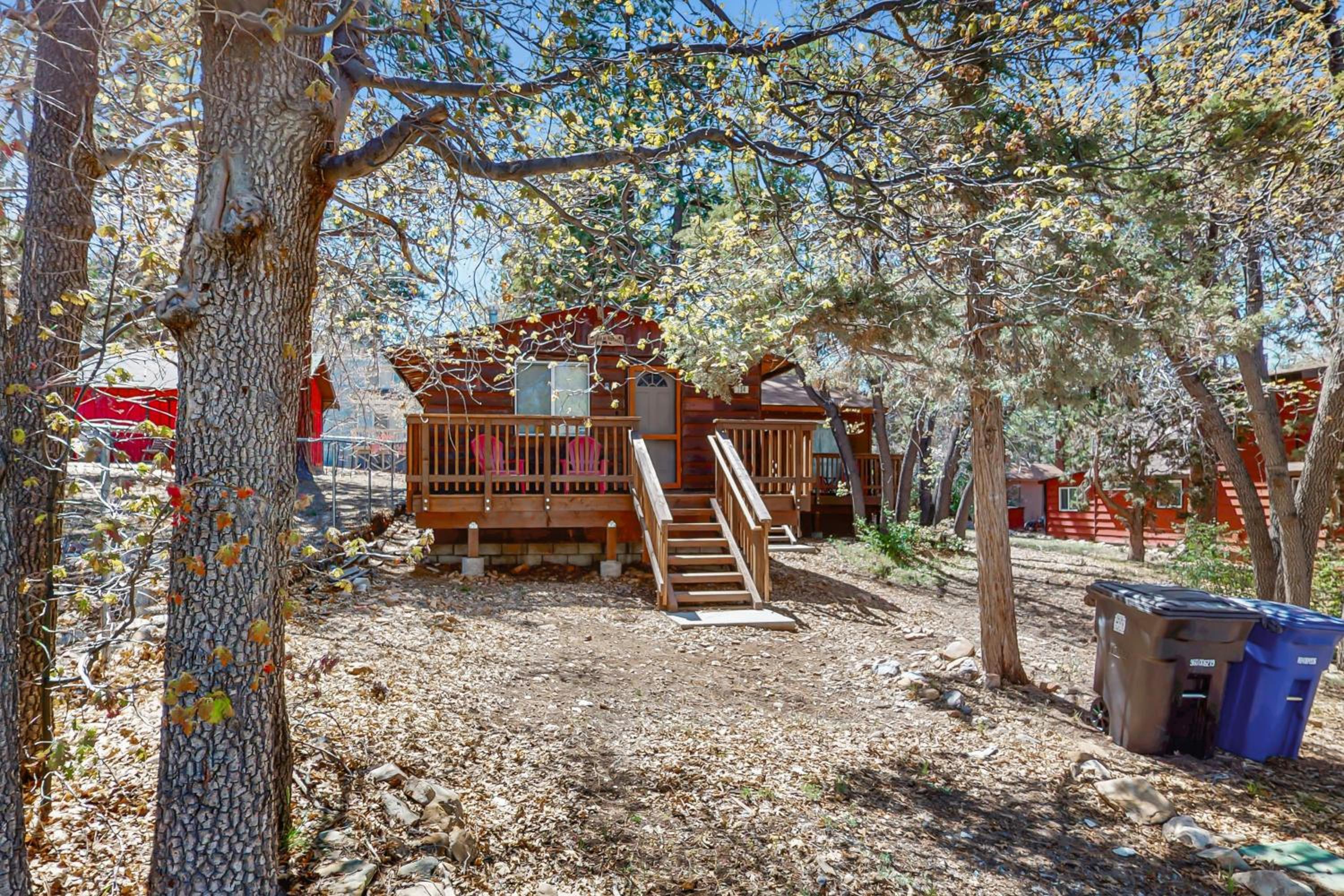 7 Mi to Ski Resorts Dog-Friendly Sugarloaf Cabin