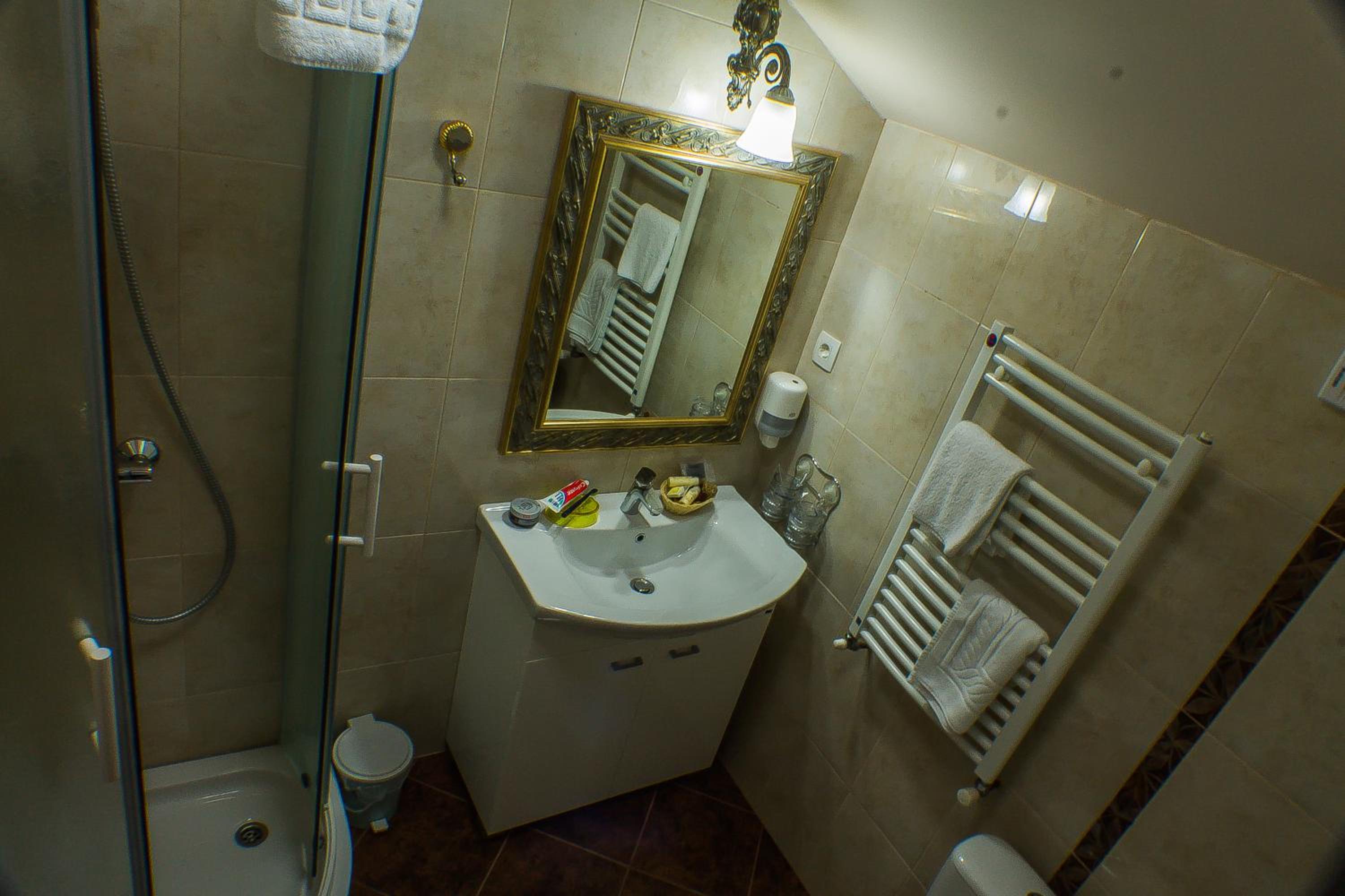 Photo 48
