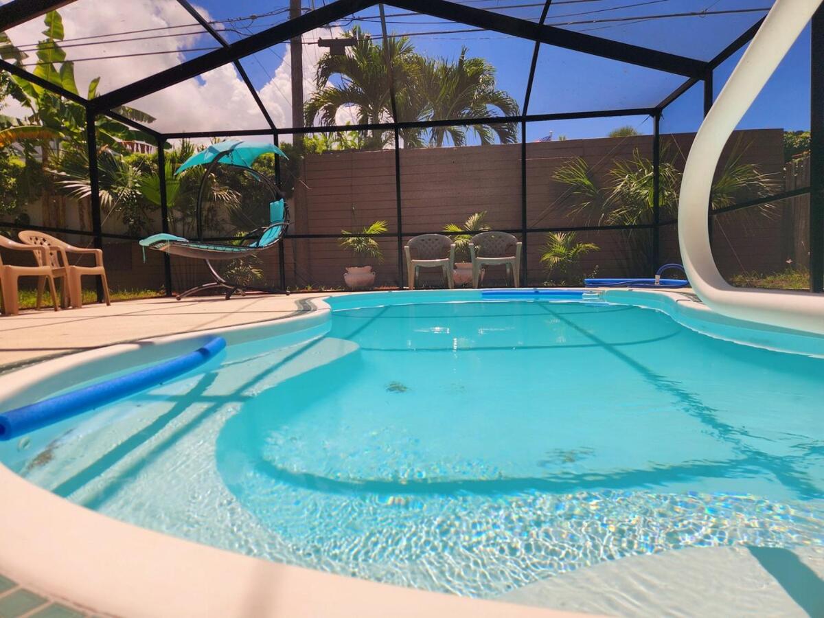Largo, Fl Heated Pool 8 Beds 1 Mile to Beach Pets