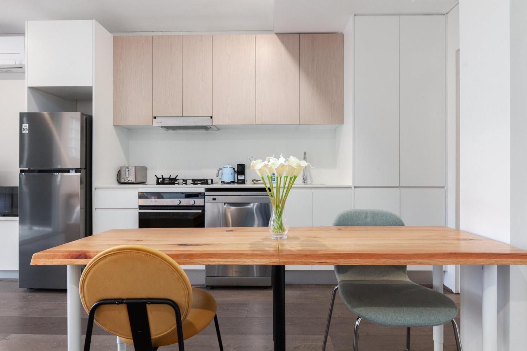 Bright Studio with Balcony near Coogee Beach