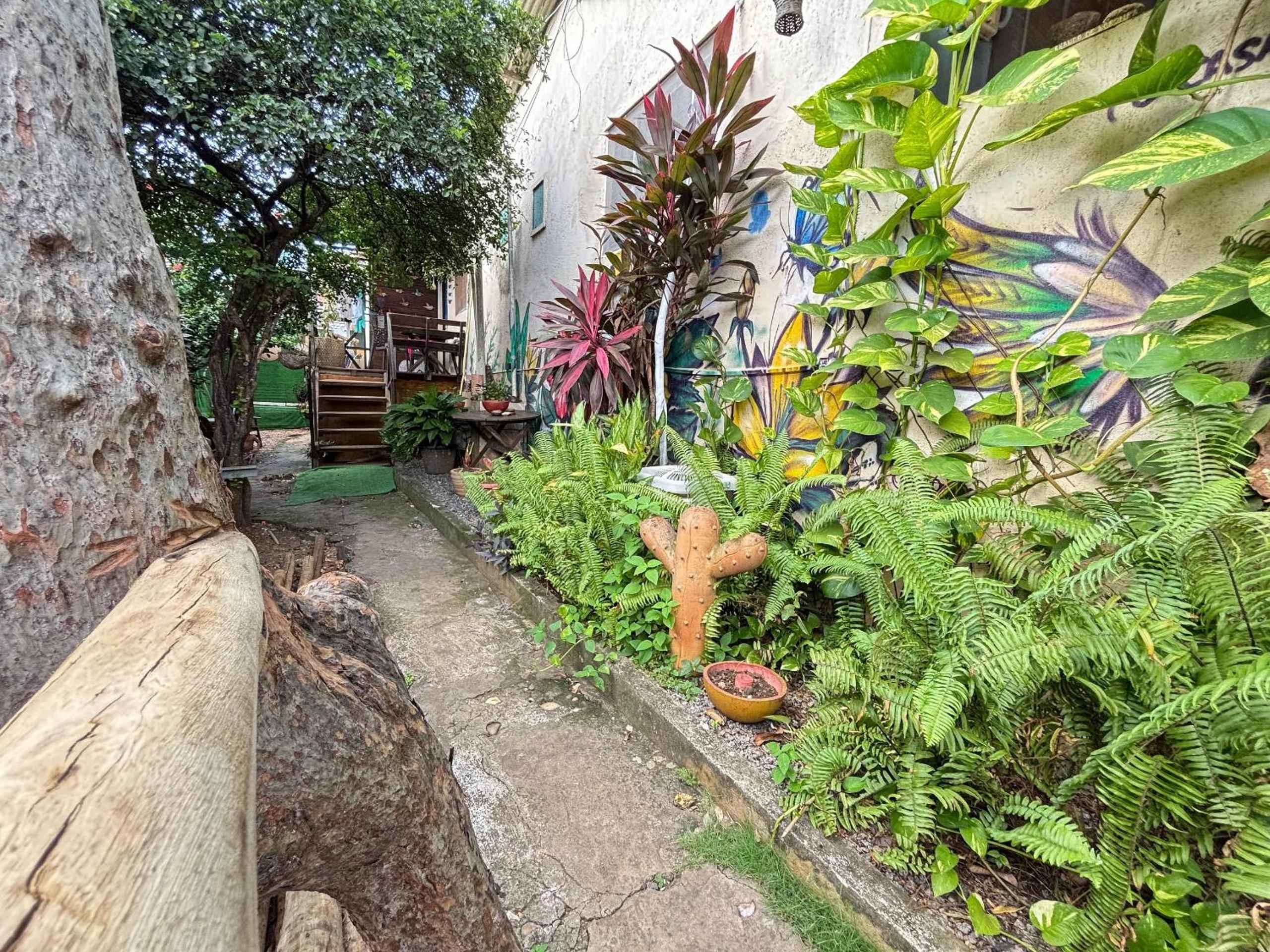 Sua Casa em Noronha - Conforto e Charme na Pousada da Iris