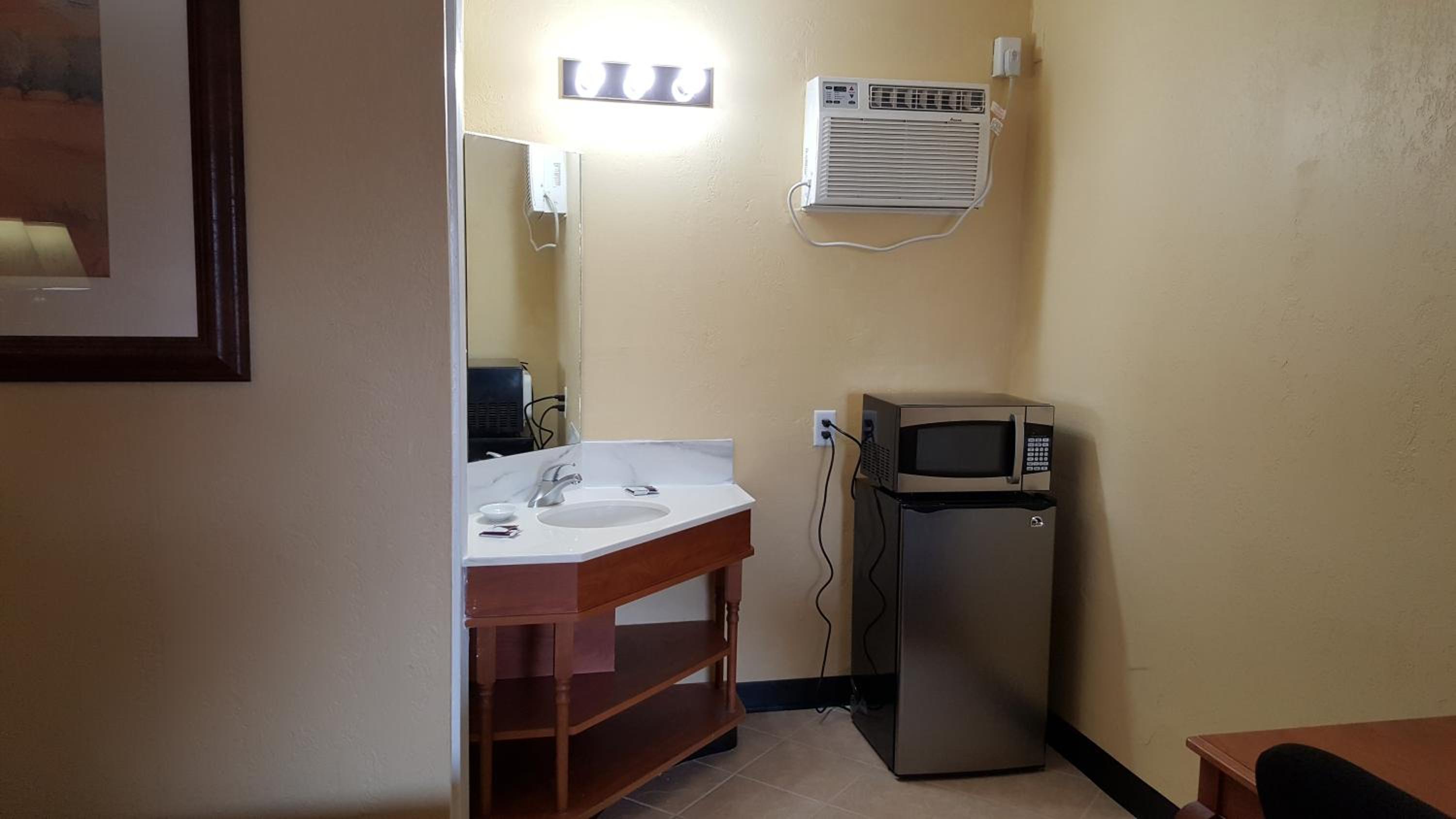 Budget Inn - Keokuk - Property Image 11