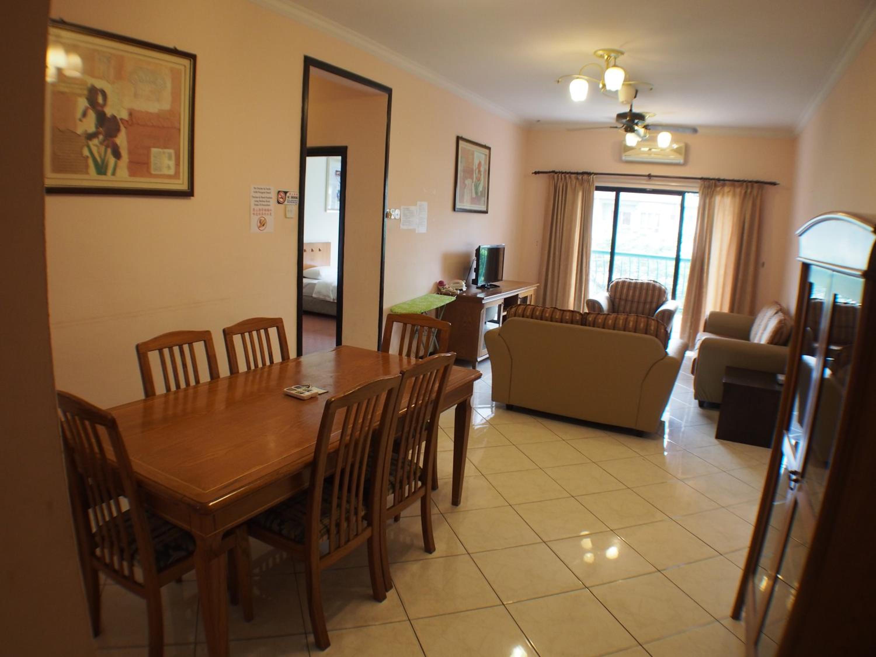 KK Vacation Apartments-Marina Court - STAY AND GET CASH REBATE photo 4