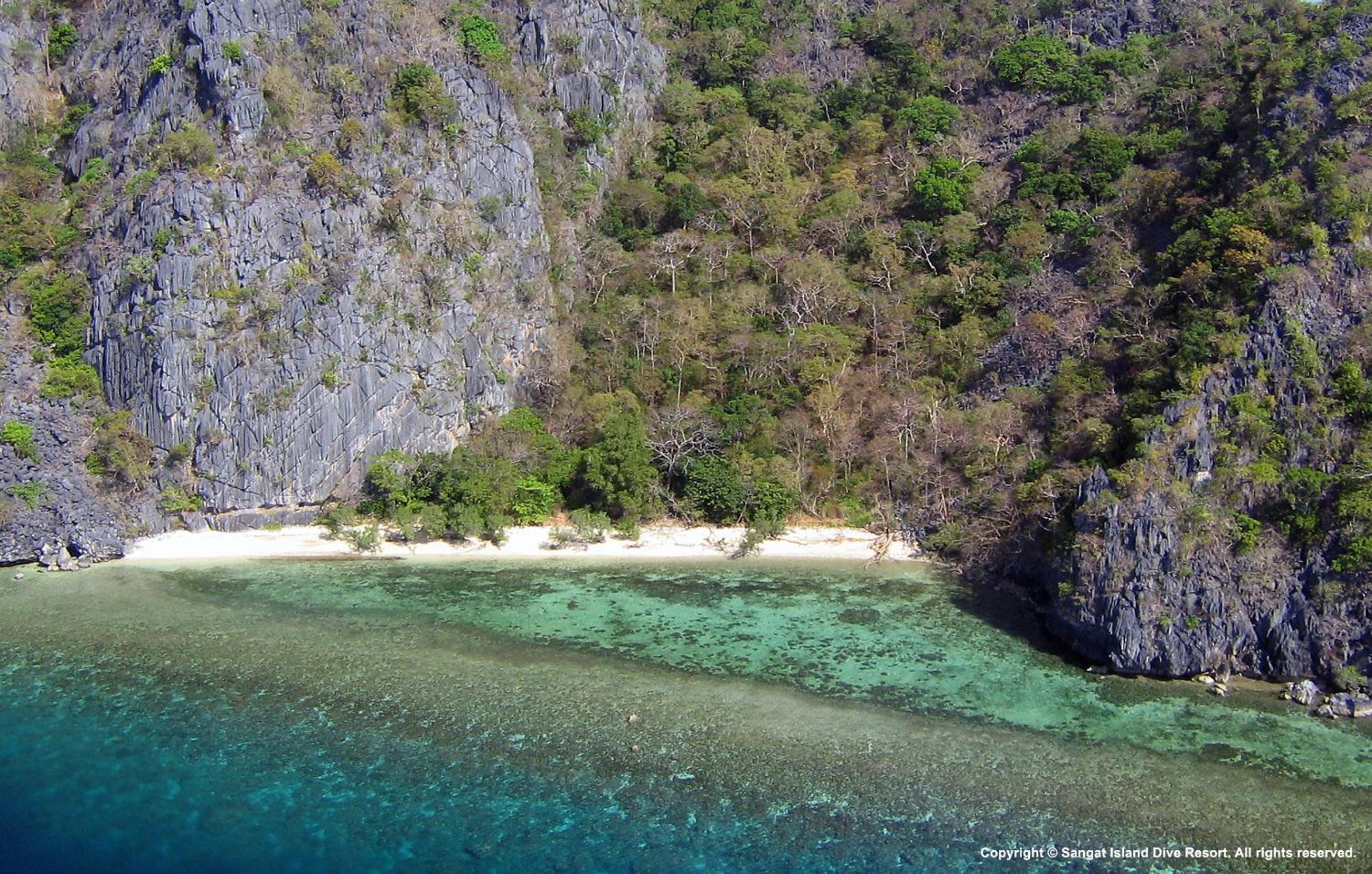 Sangat Island Dive Resort