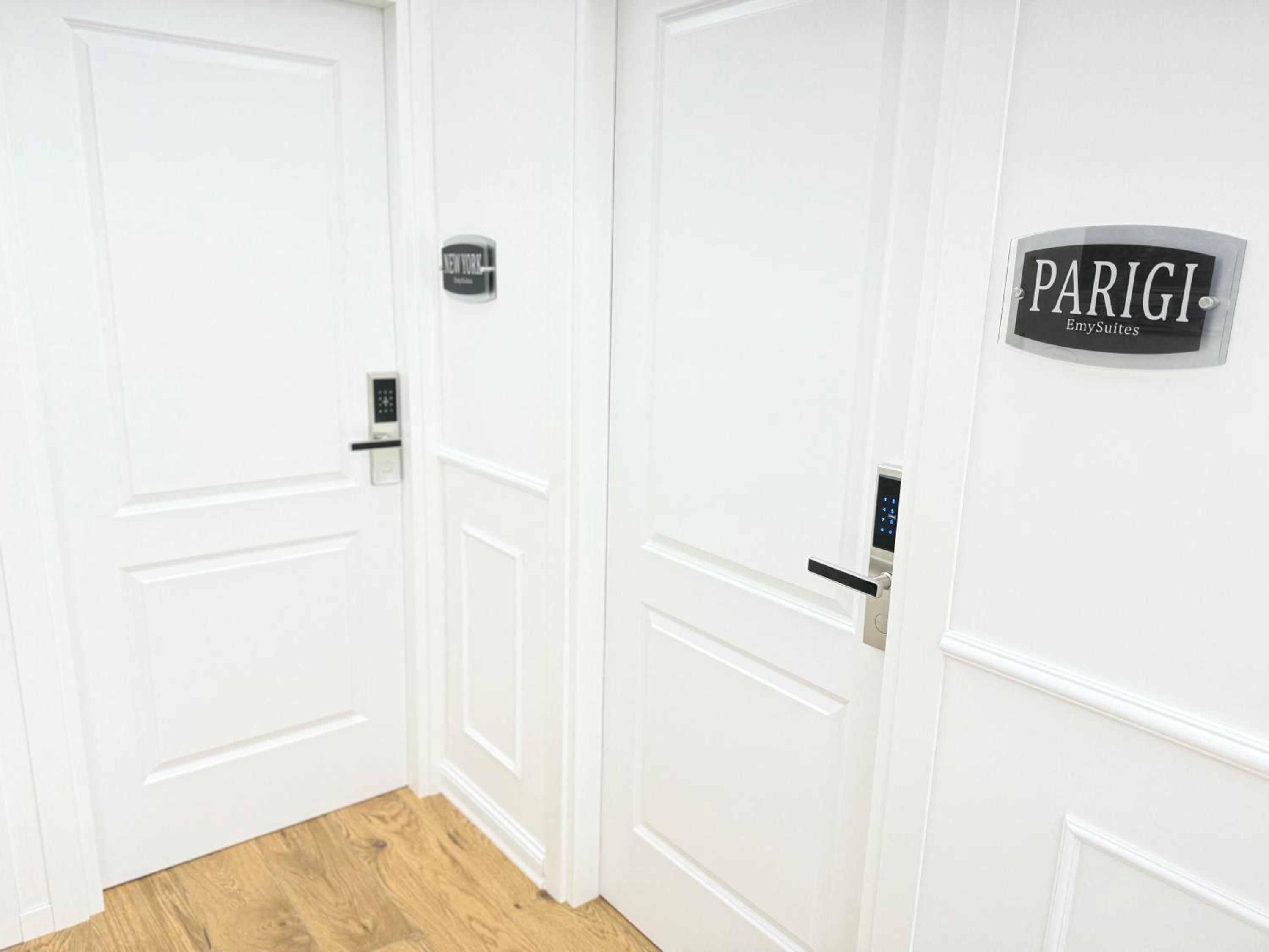 Emy Suites