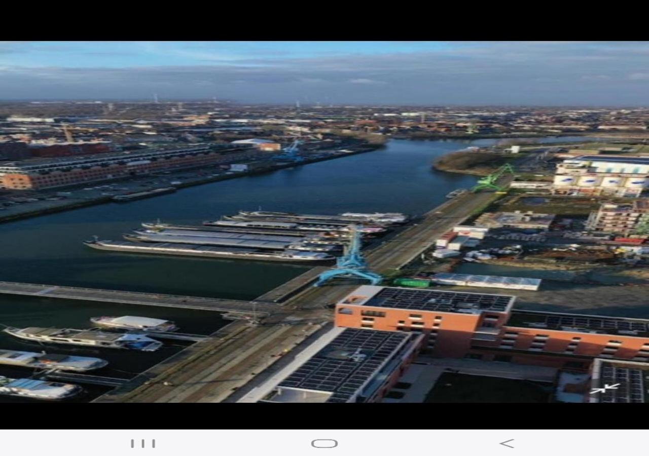 Homeawayfromhomeghent with private parking